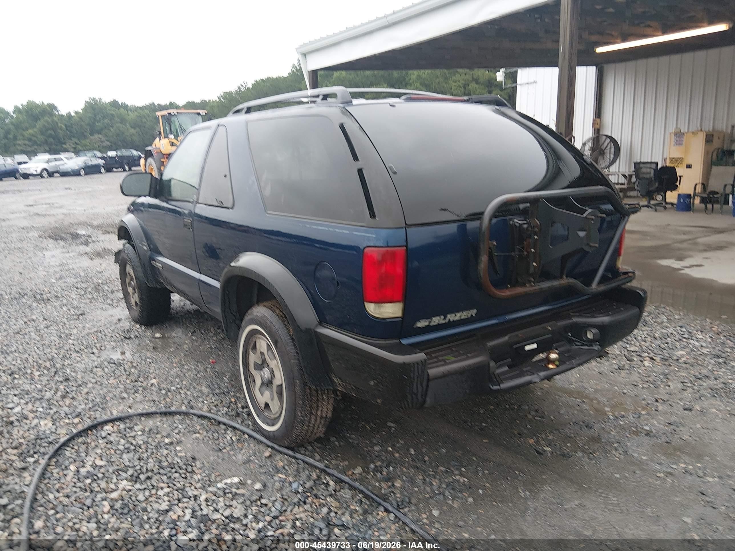 2000 Chevrolet Blazer Ls Синий vin: 1GNCT18W7YK242357
