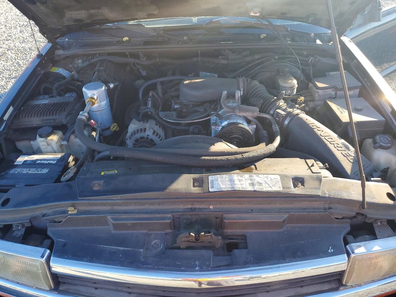 1999 Chevrolet Blazer Black vin: 1GNCT18W8XK175654