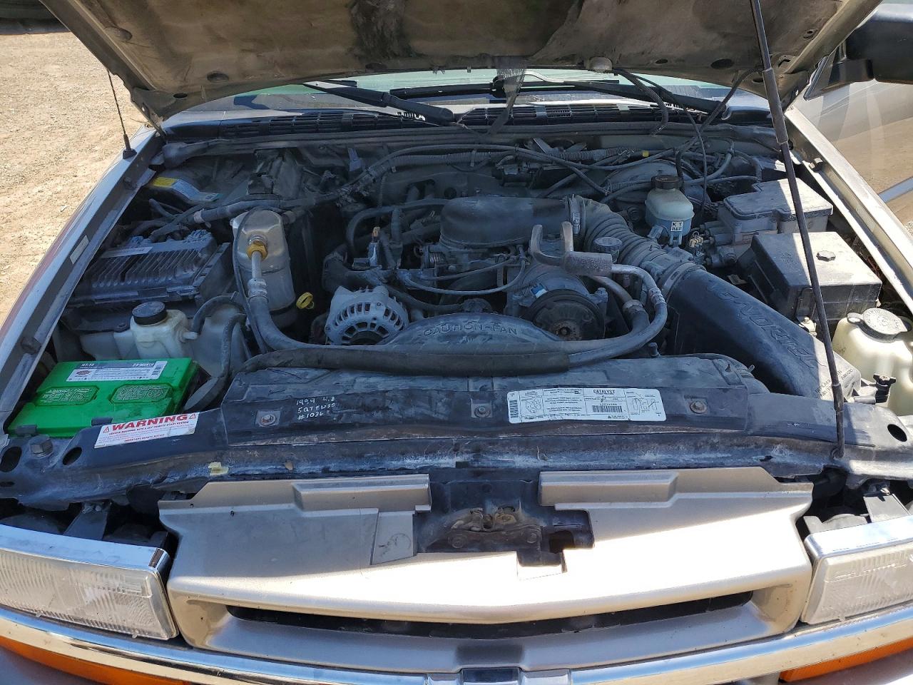 1999 Chevrolet Blazer Gray vin: 1GNCT18W9XK146616