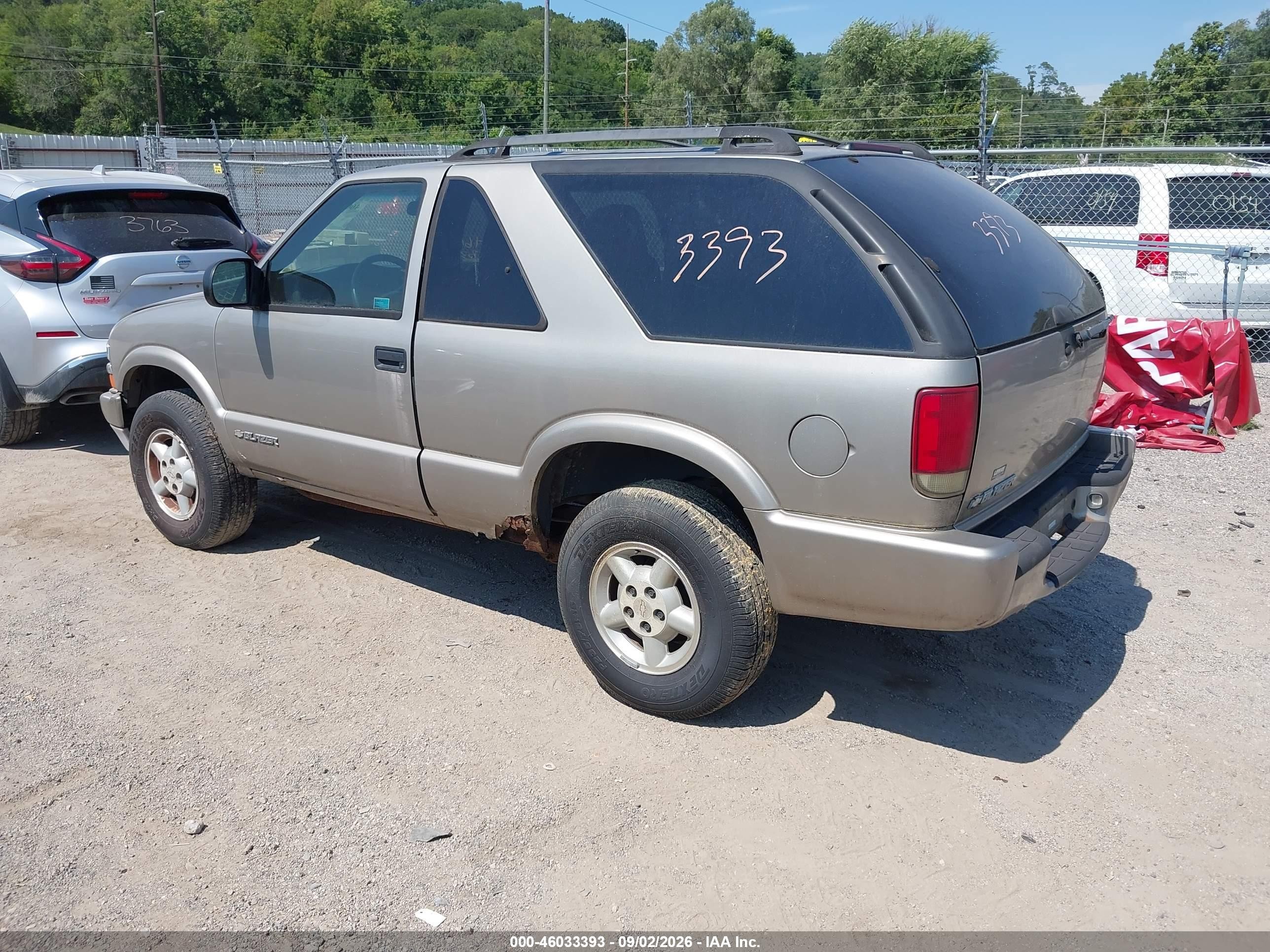 2005 Chevrolet Blazer Ls Brown vin: 1GNCT18X05K106933