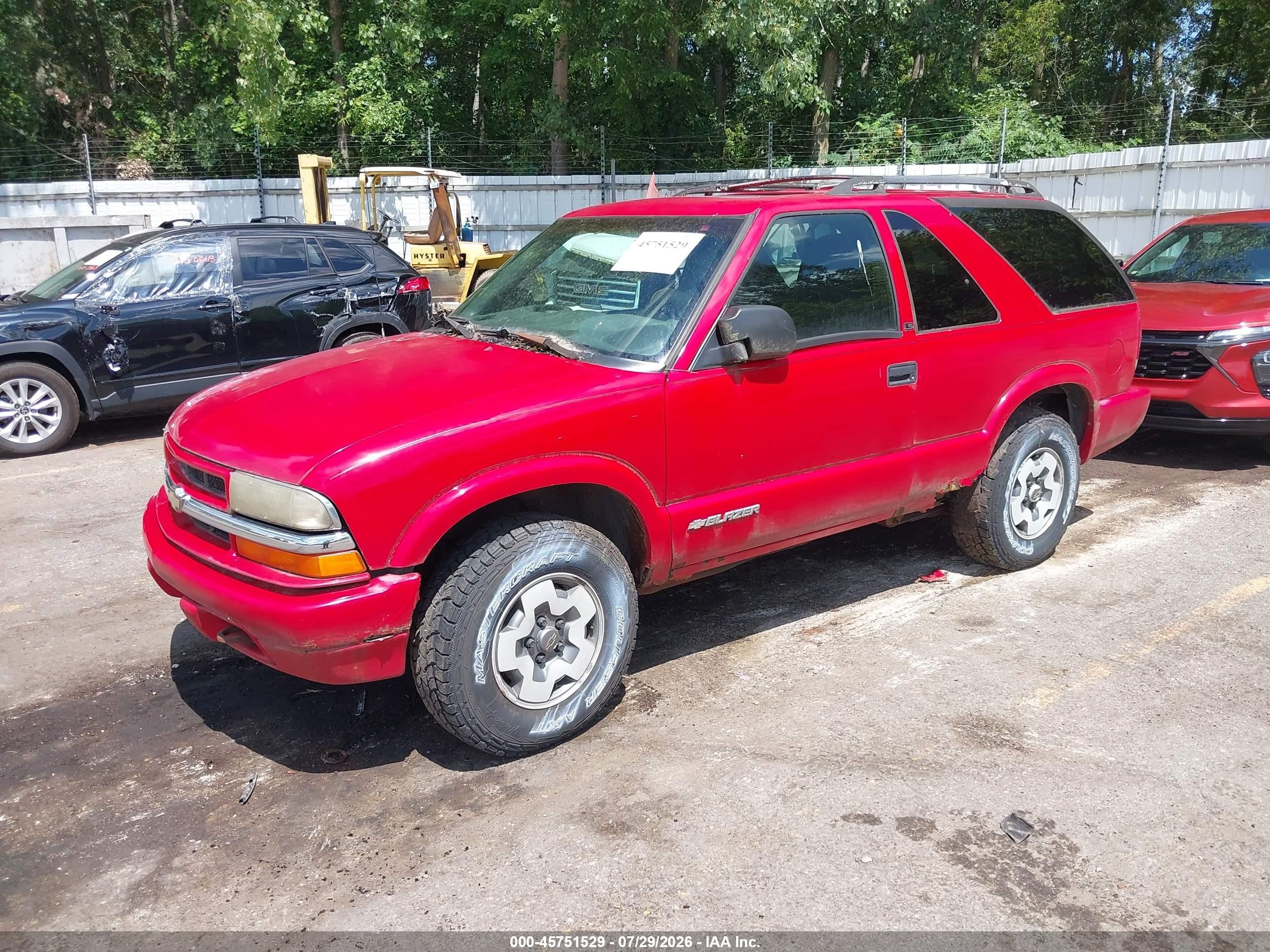 2003 Chevrolet Blazer Ls Red vin: 1GNCT18X53K143487