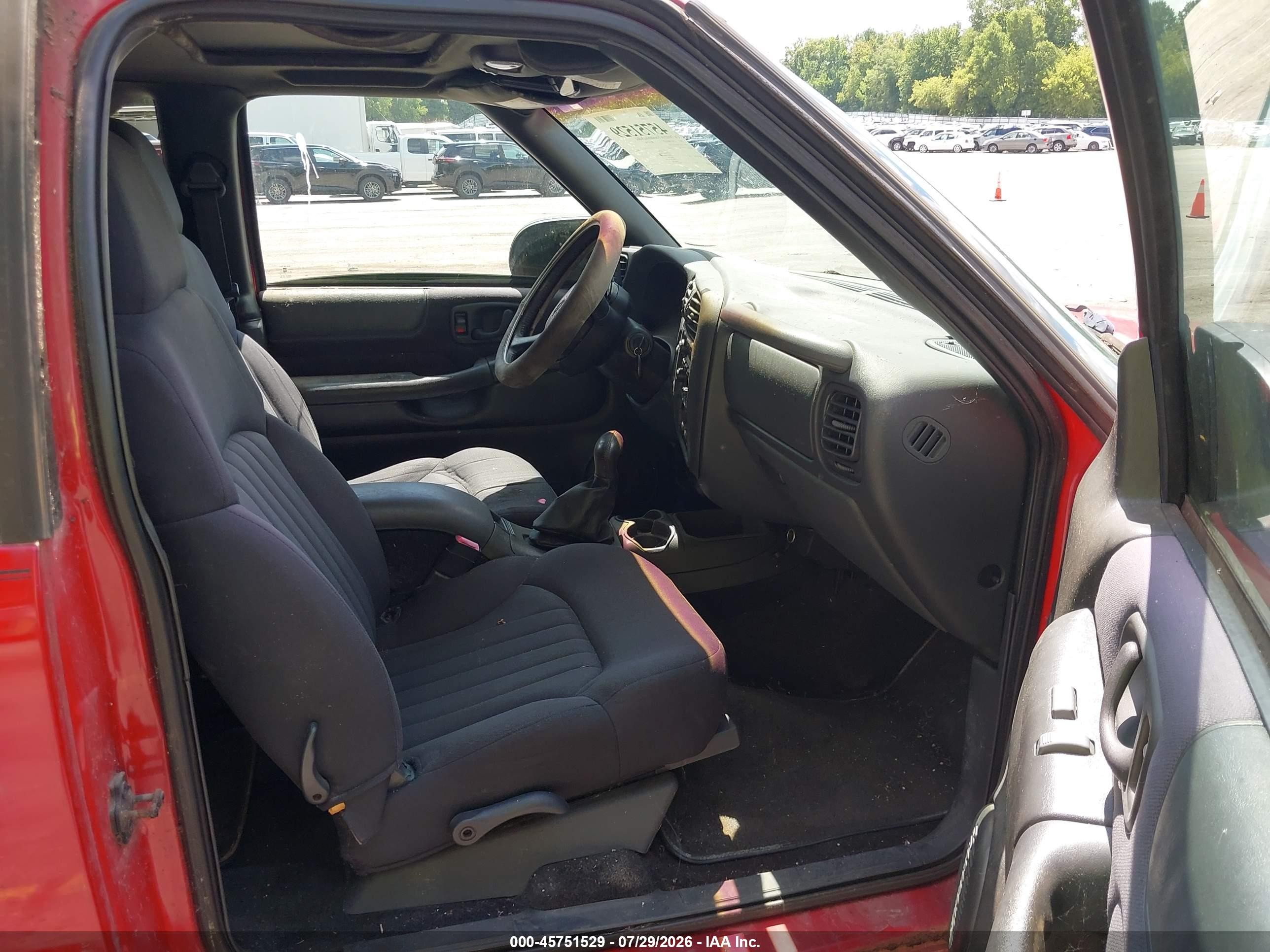 2003 Chevrolet Blazer Ls Red vin: 1GNCT18X53K143487