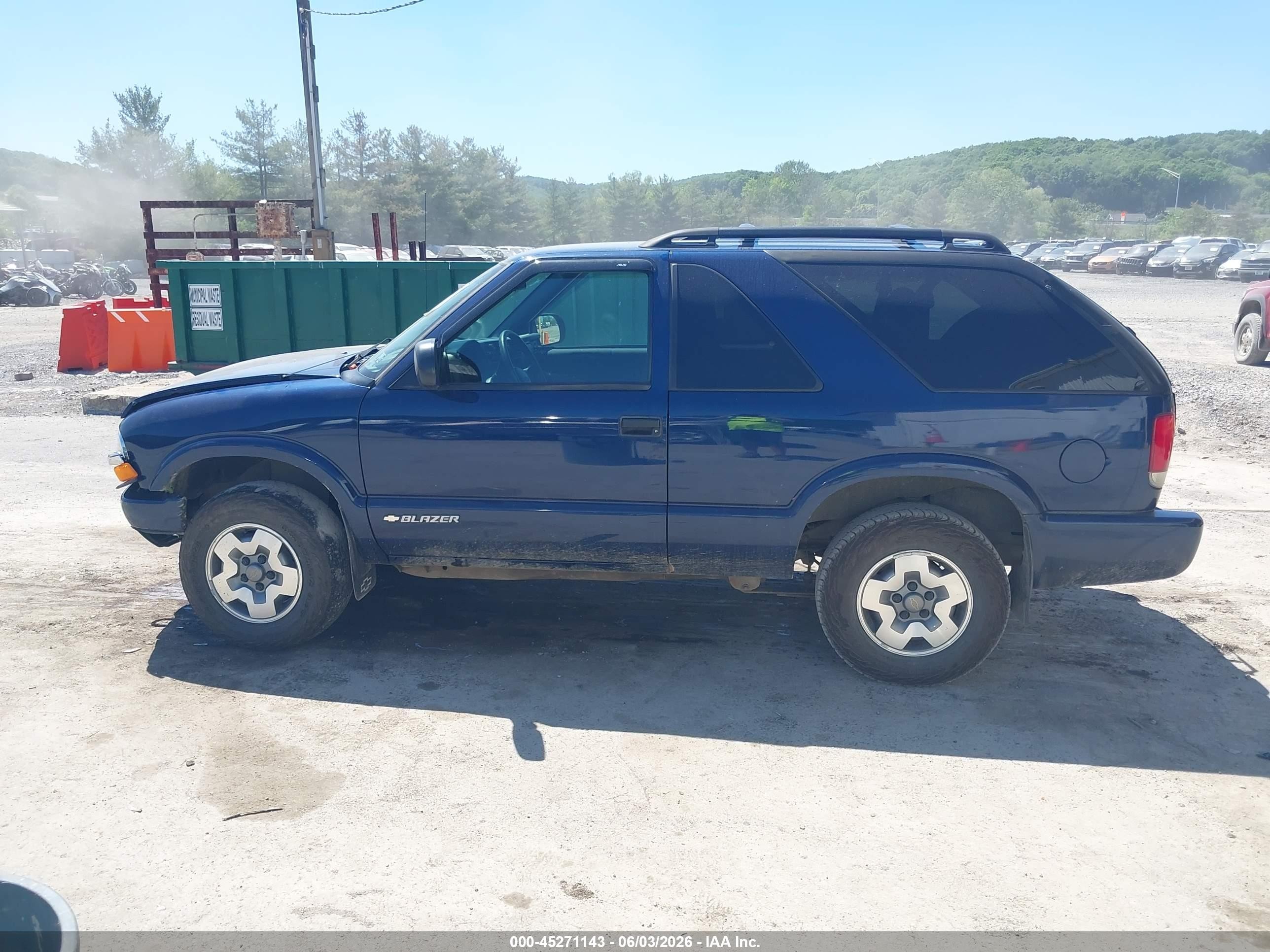 2004 Chevrolet Blazer Ls Blue vin: 1GNCT18X54K100091