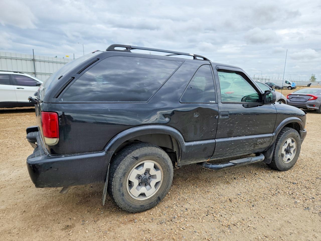2005 Chevrolet Blazer Black vin: 1GNCT18X55K116776