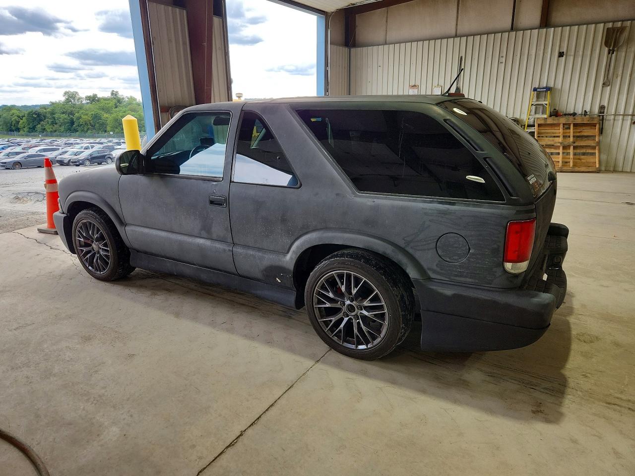 2004 Chevrolet Blazer Charcoal vin: 1GNCT18X64K153897