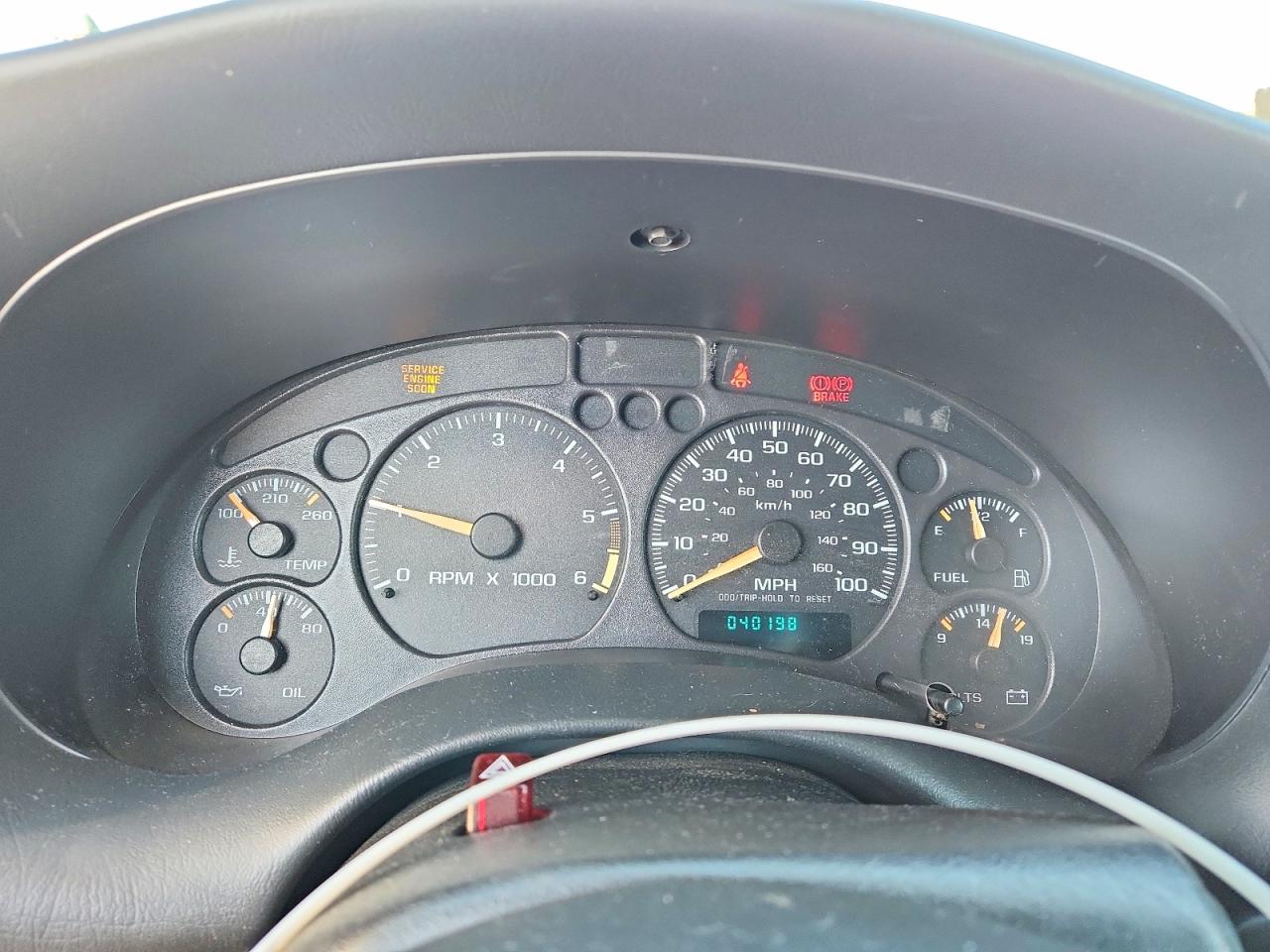 2003 Chev Blazer Gray vin: 1GNCT18X93K122996