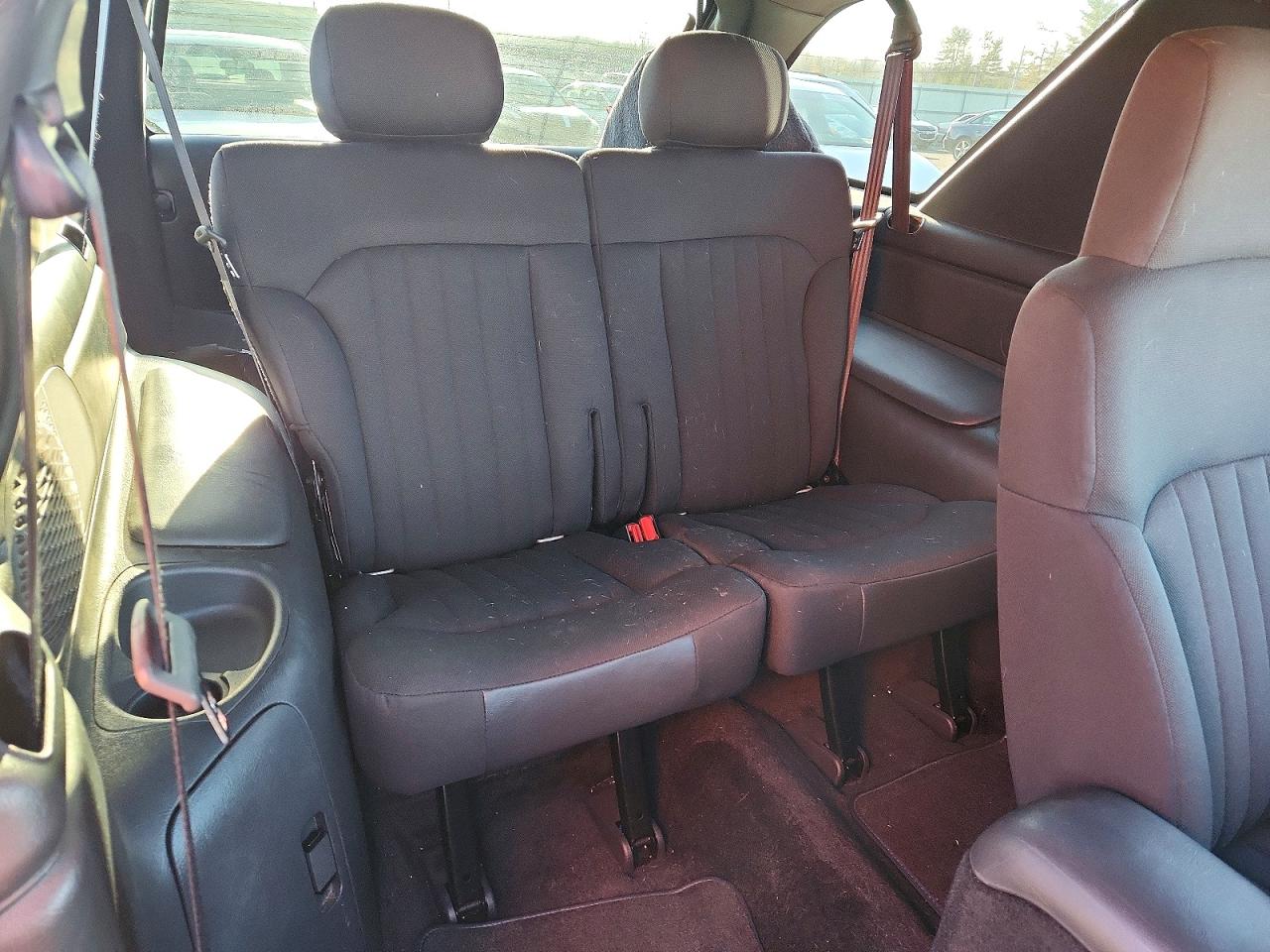 2003 Chev Blazer Gray vin: 1GNCT18X93K122996