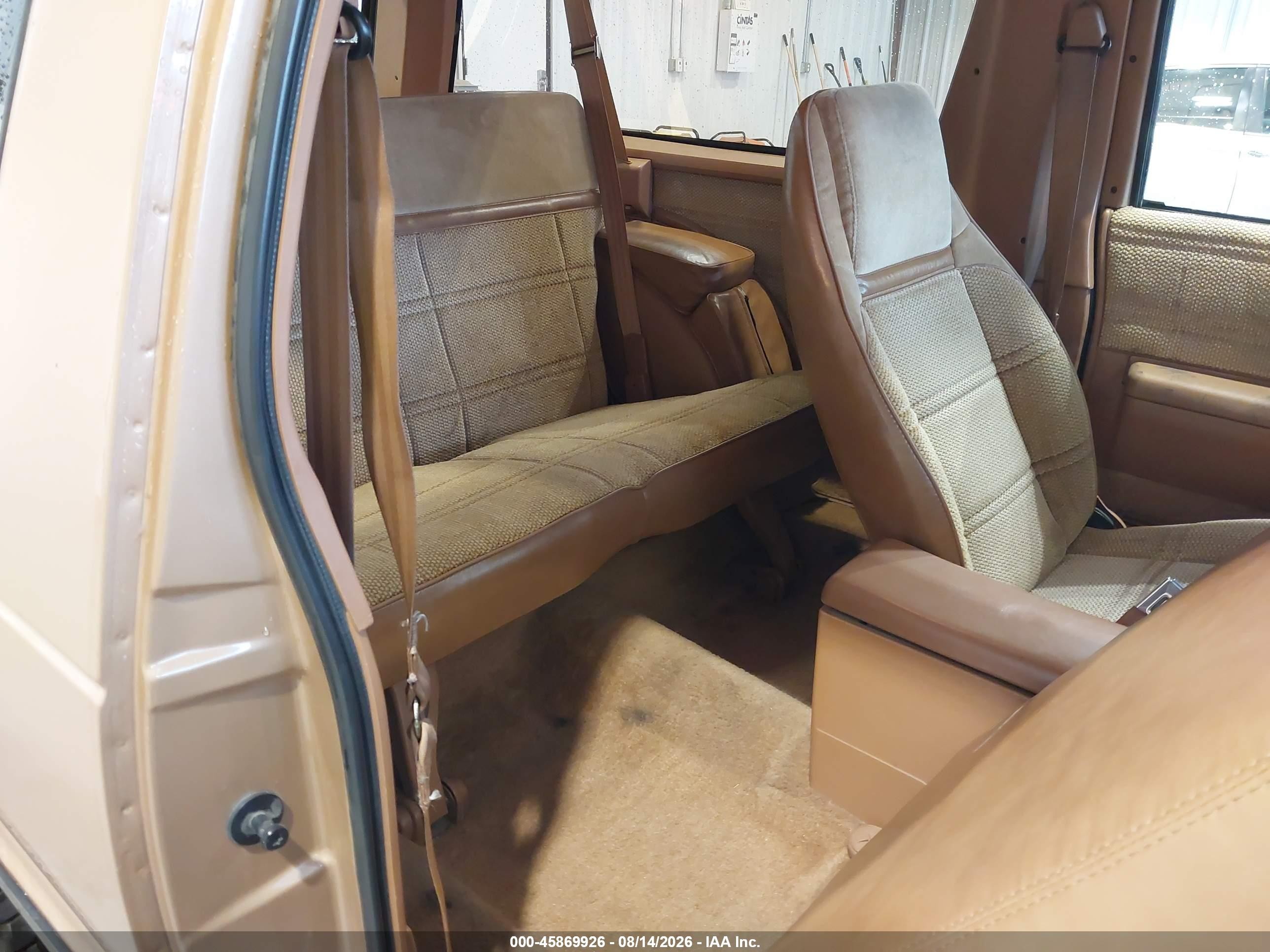 1989 Chevrolet Blazer S10 Tan vin: 1GNCT18Z2K8207739