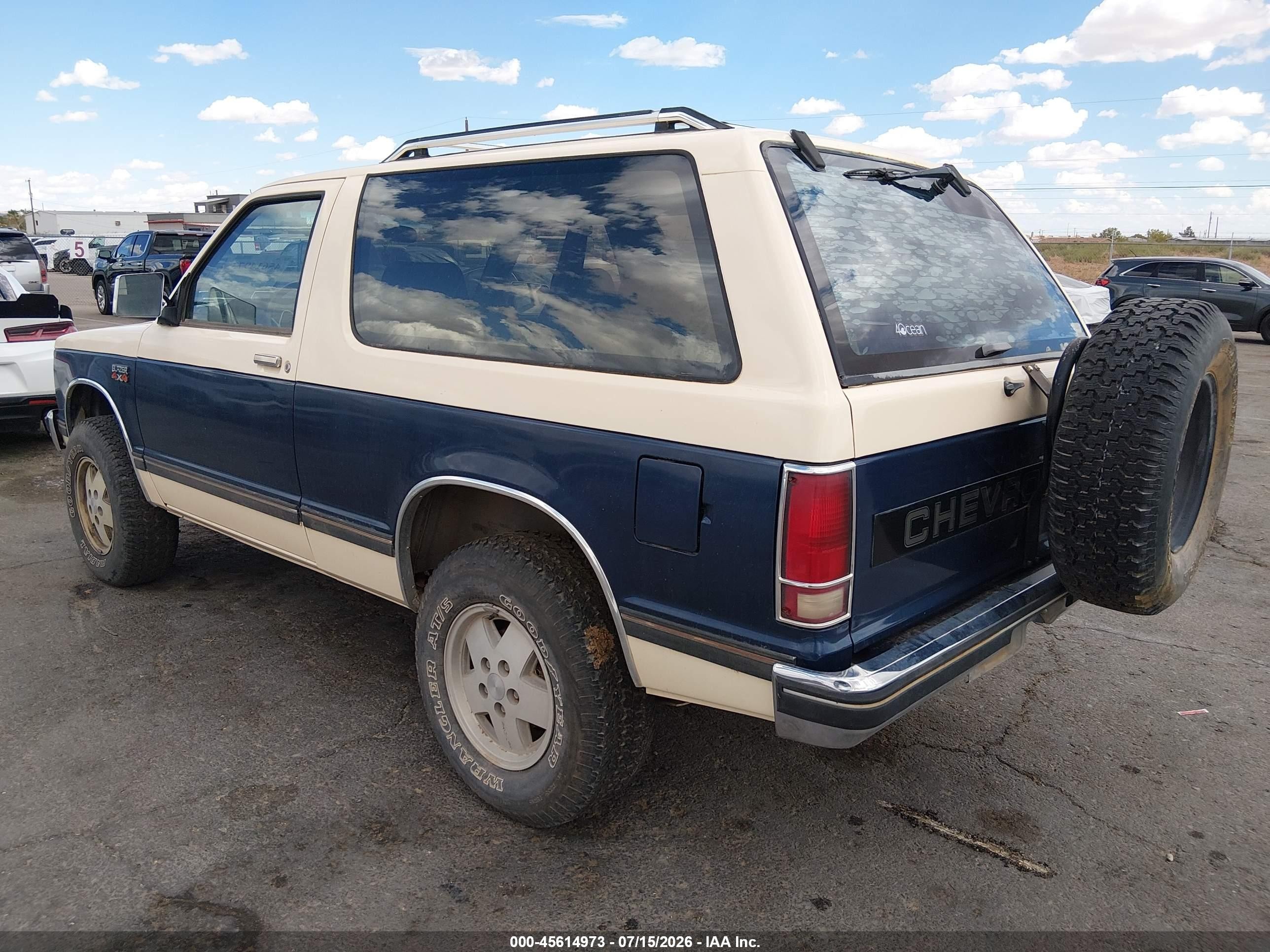 1989 Chevrolet Blazer S10 Blue vin: 1GNCT18Z3K8162956