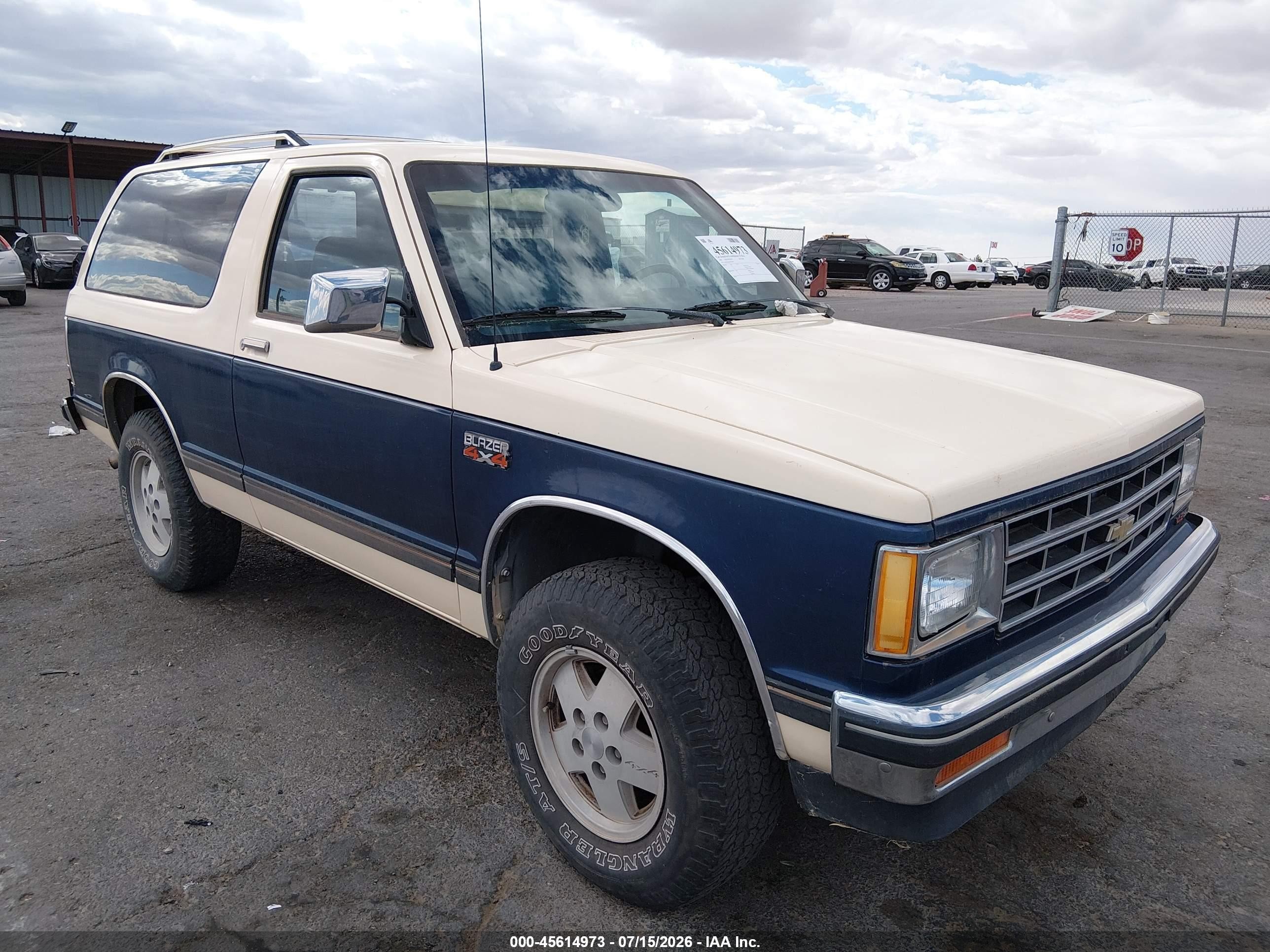 1989 Chevrolet Blazer S10 Blue vin: 1GNCT18Z3K8162956