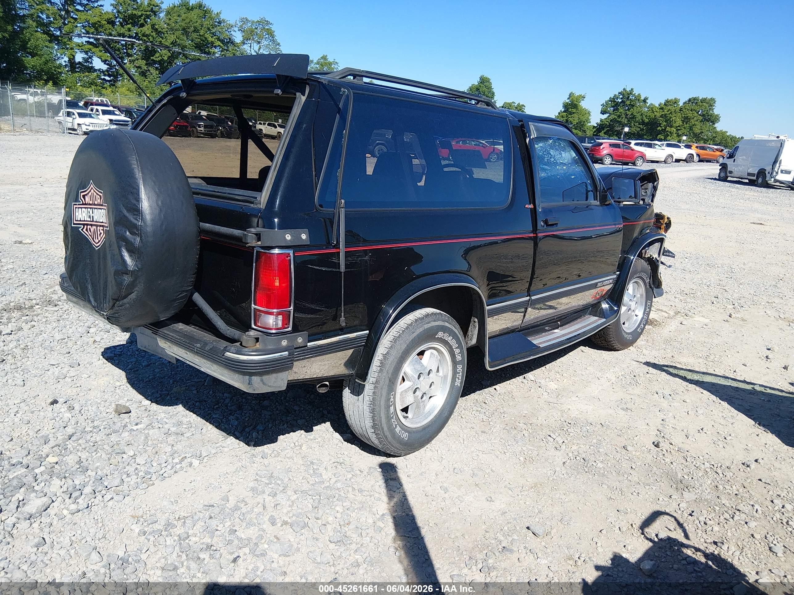 1991 Chevrolet Blazer S10 Black vin: 1GNCT18Z8M0107033