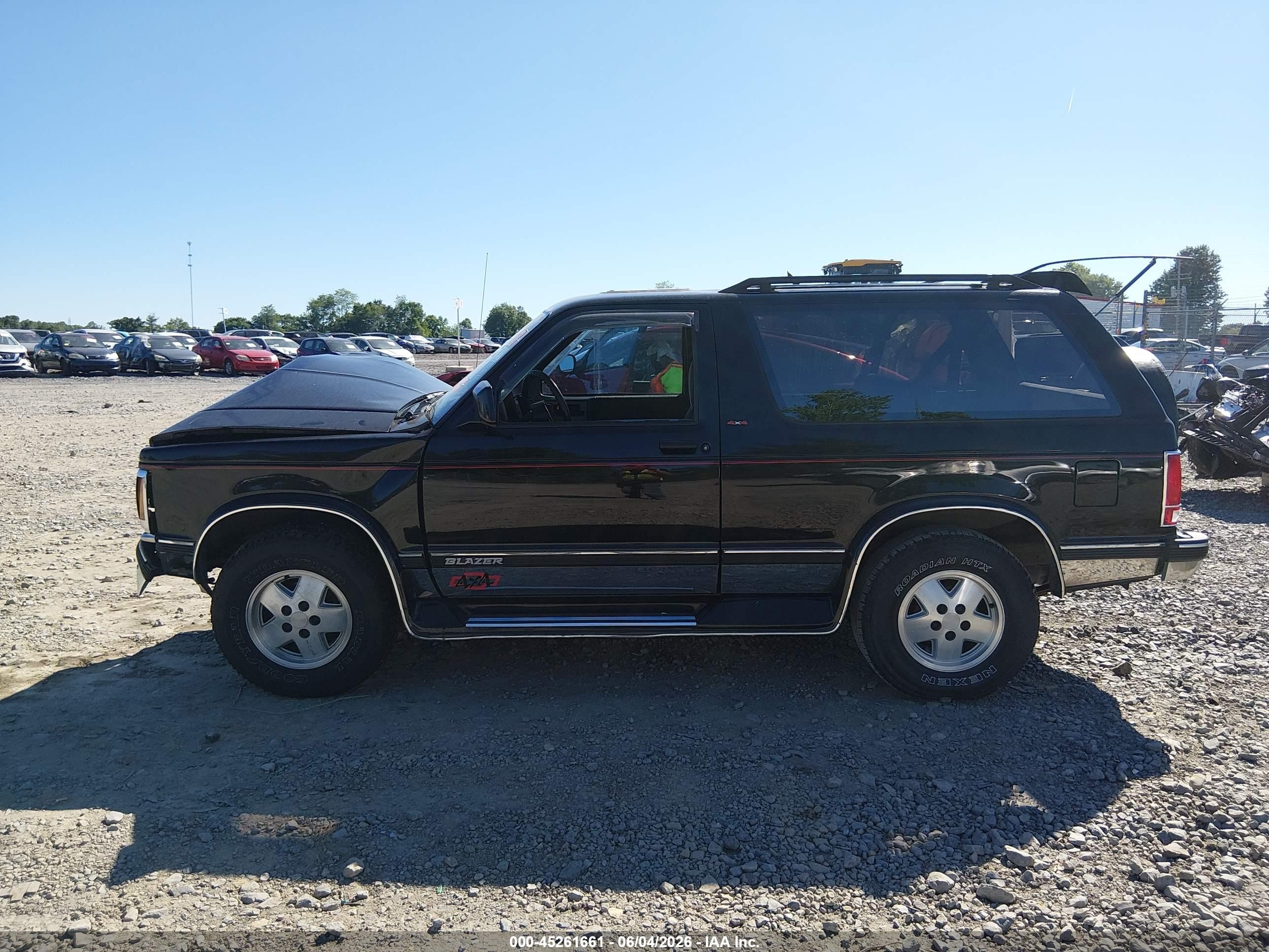 1991 Chevrolet Blazer S10 Black vin: 1GNCT18Z8M0107033