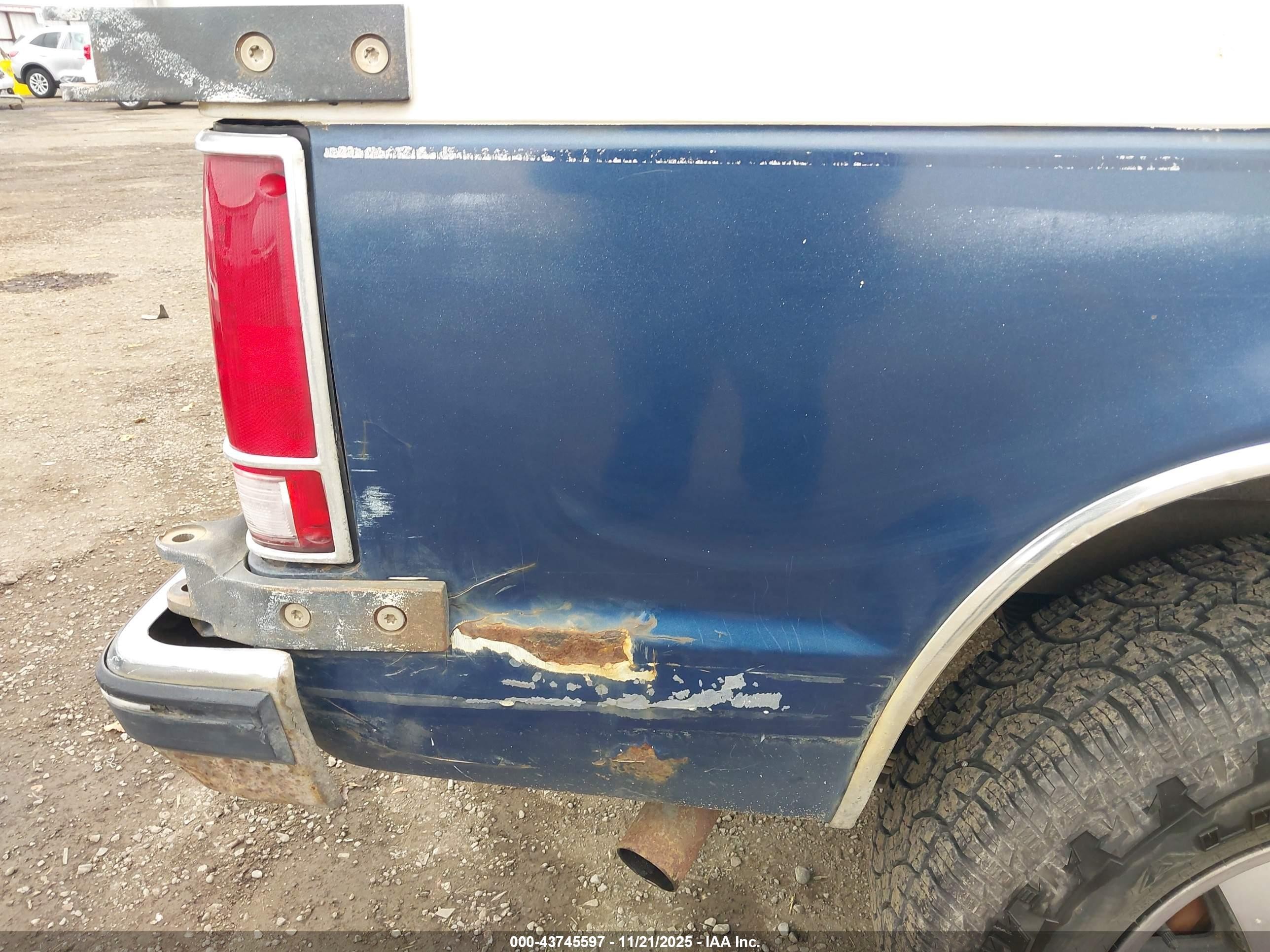 1989 Chevrolet Blazer S10 White vin: 1GNCT18ZXK0142766