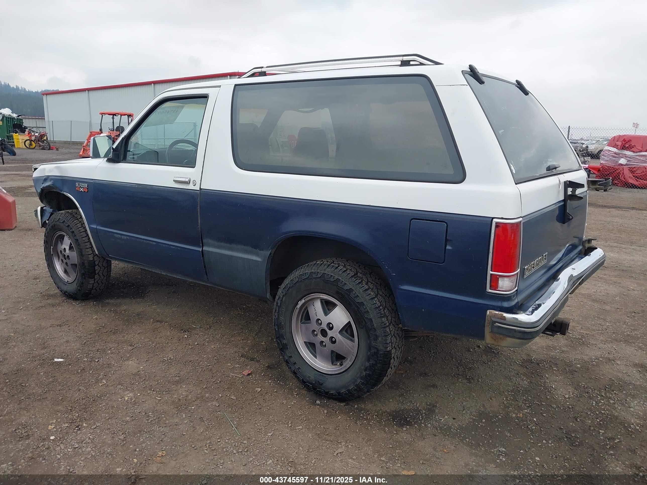 1989 Chevrolet Blazer S10 White vin: 1GNCT18ZXK0142766