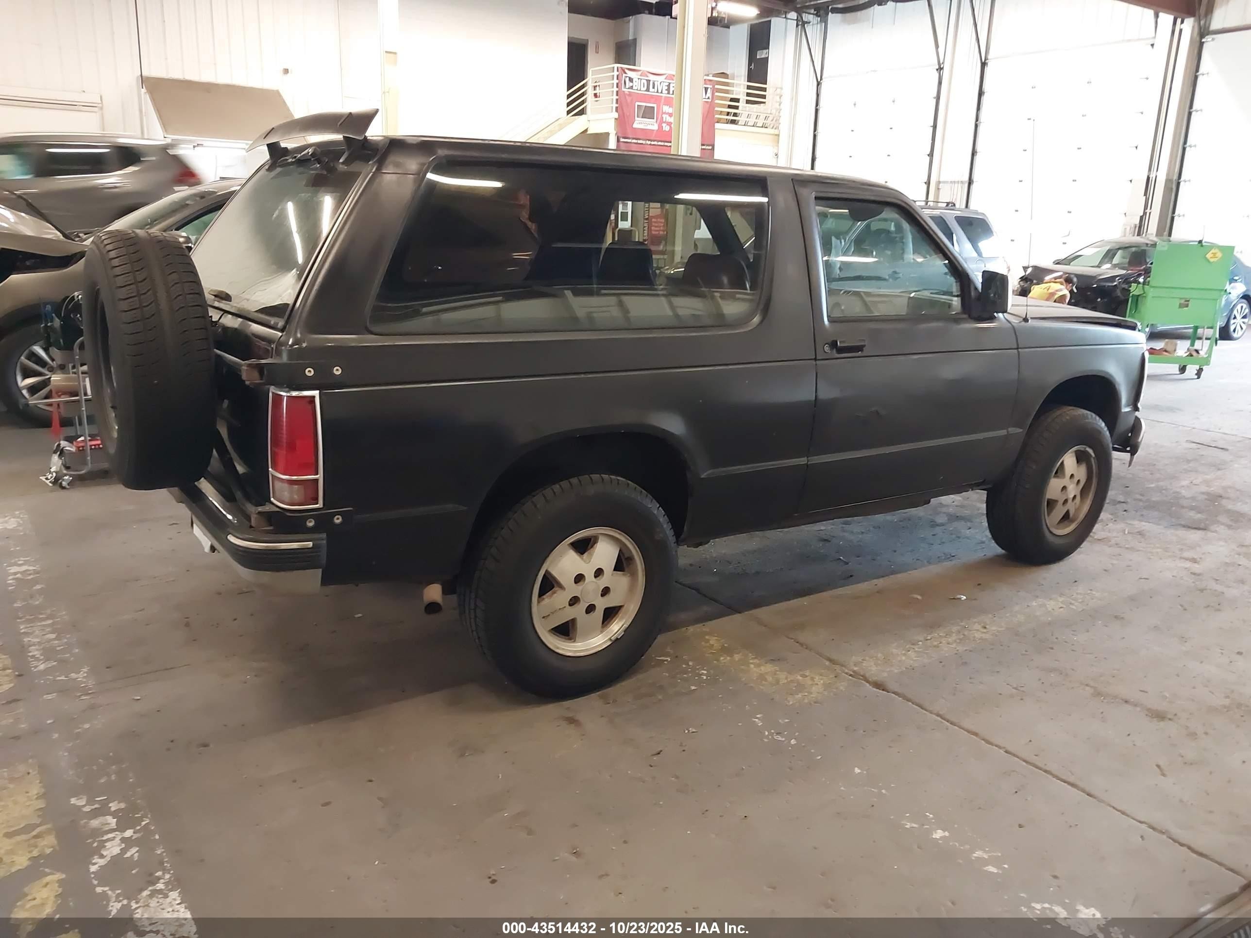 1991 Chevrolet Blazer S10 Black vin: 1GNCT18ZXM8134574