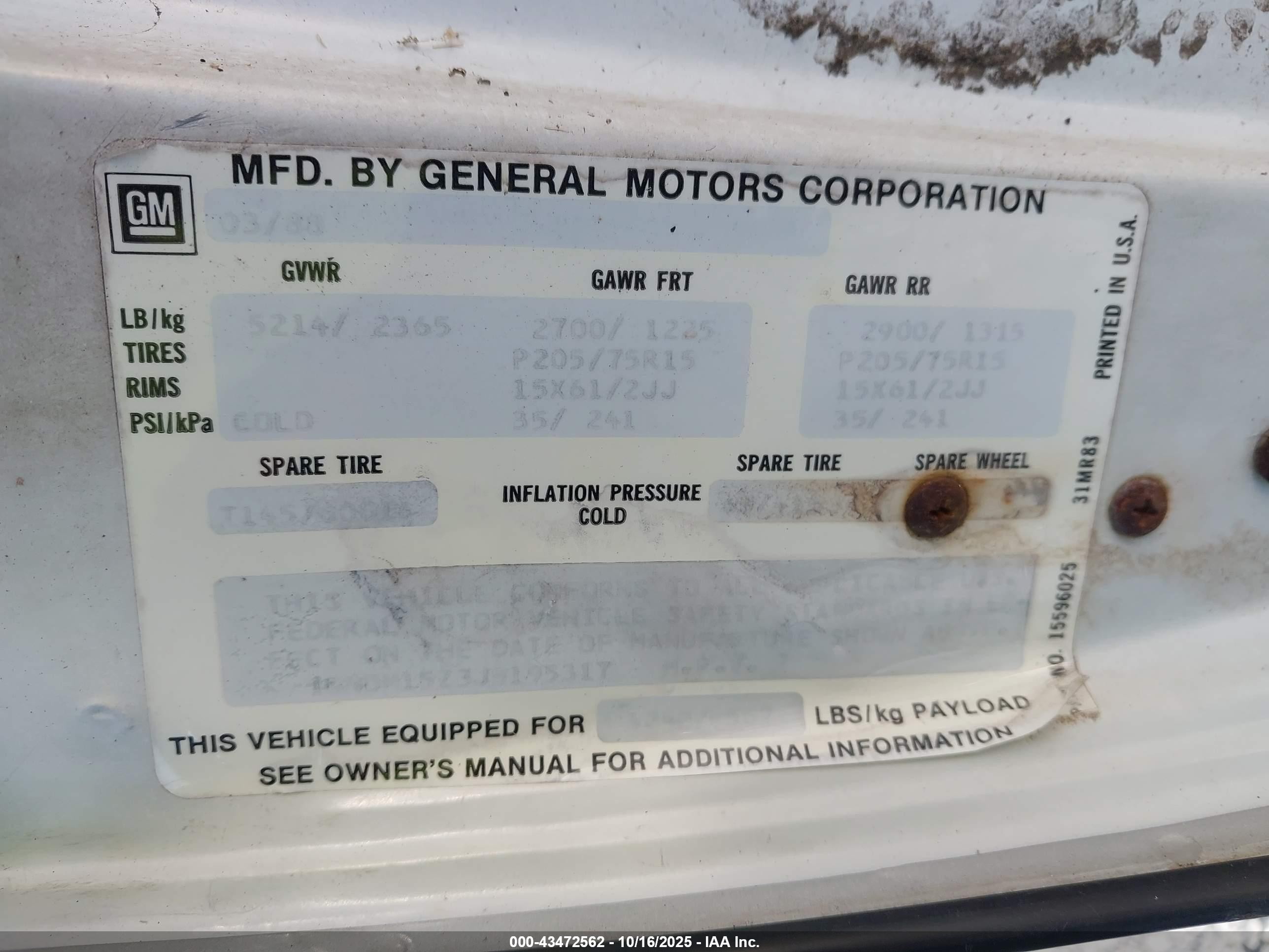 1988 Chevrolet Astro   White vin: 1GNDM15Z3JB195317
