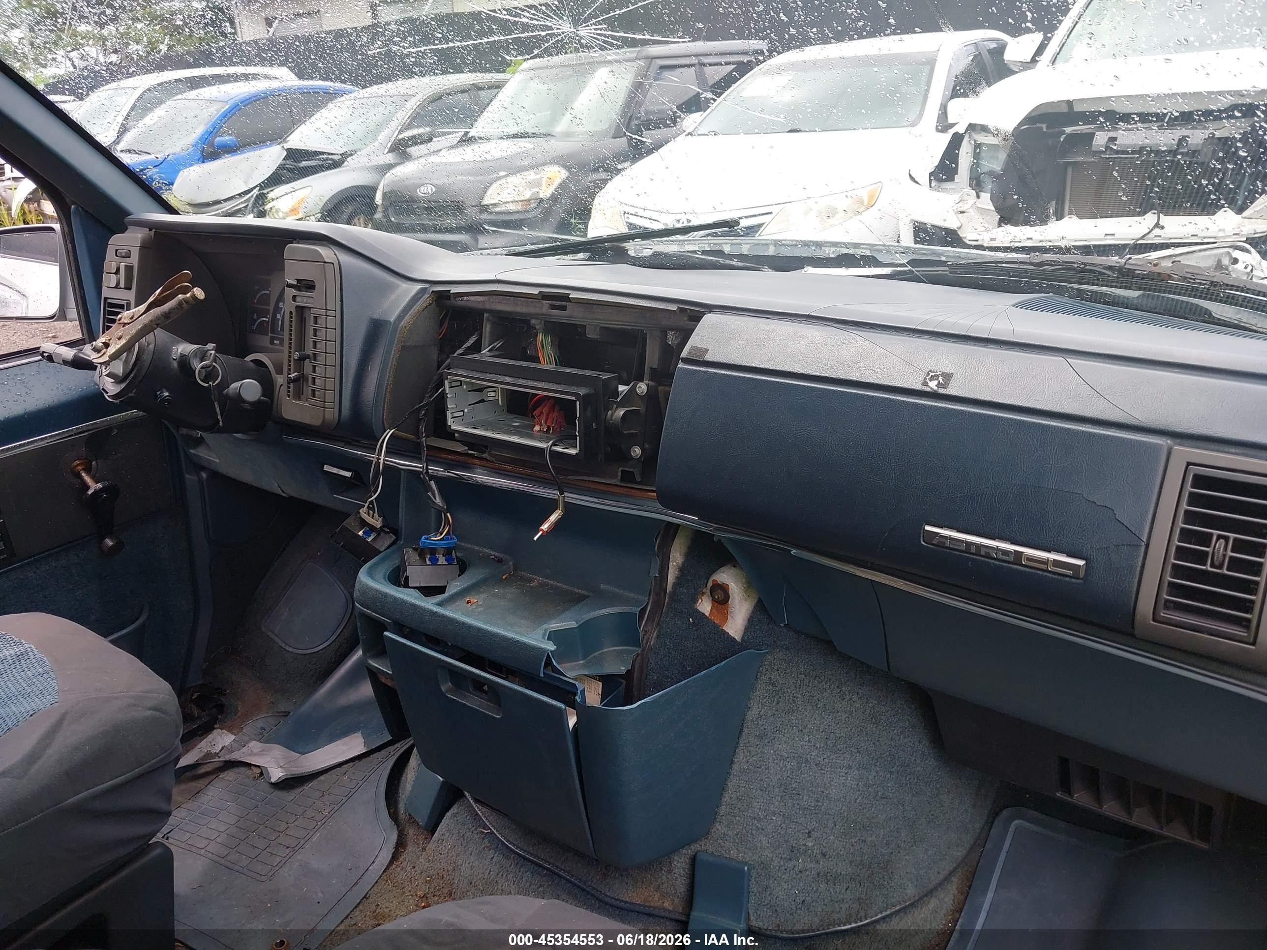 1992 Chevrolet Astro   Gray vin: 1GNDM15Z3NB139299
