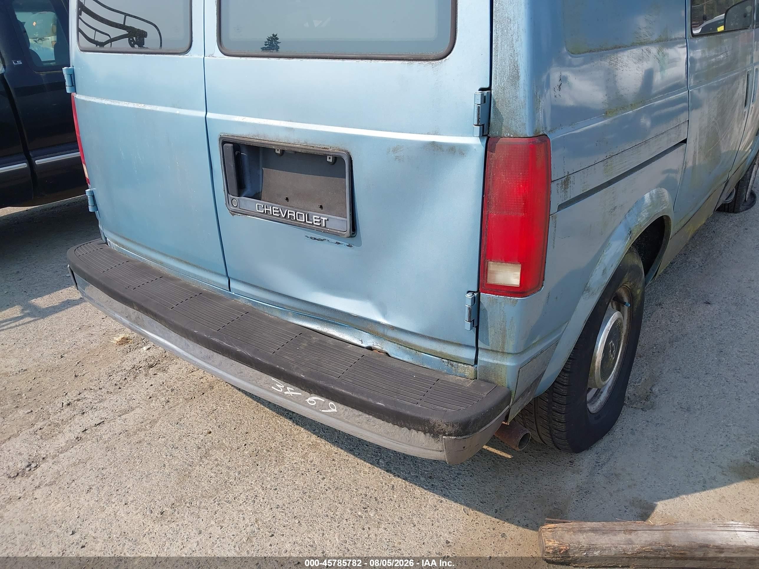 1990 Chevrolet Astro   Light Blue vin: 1GNDM15ZXLB148319