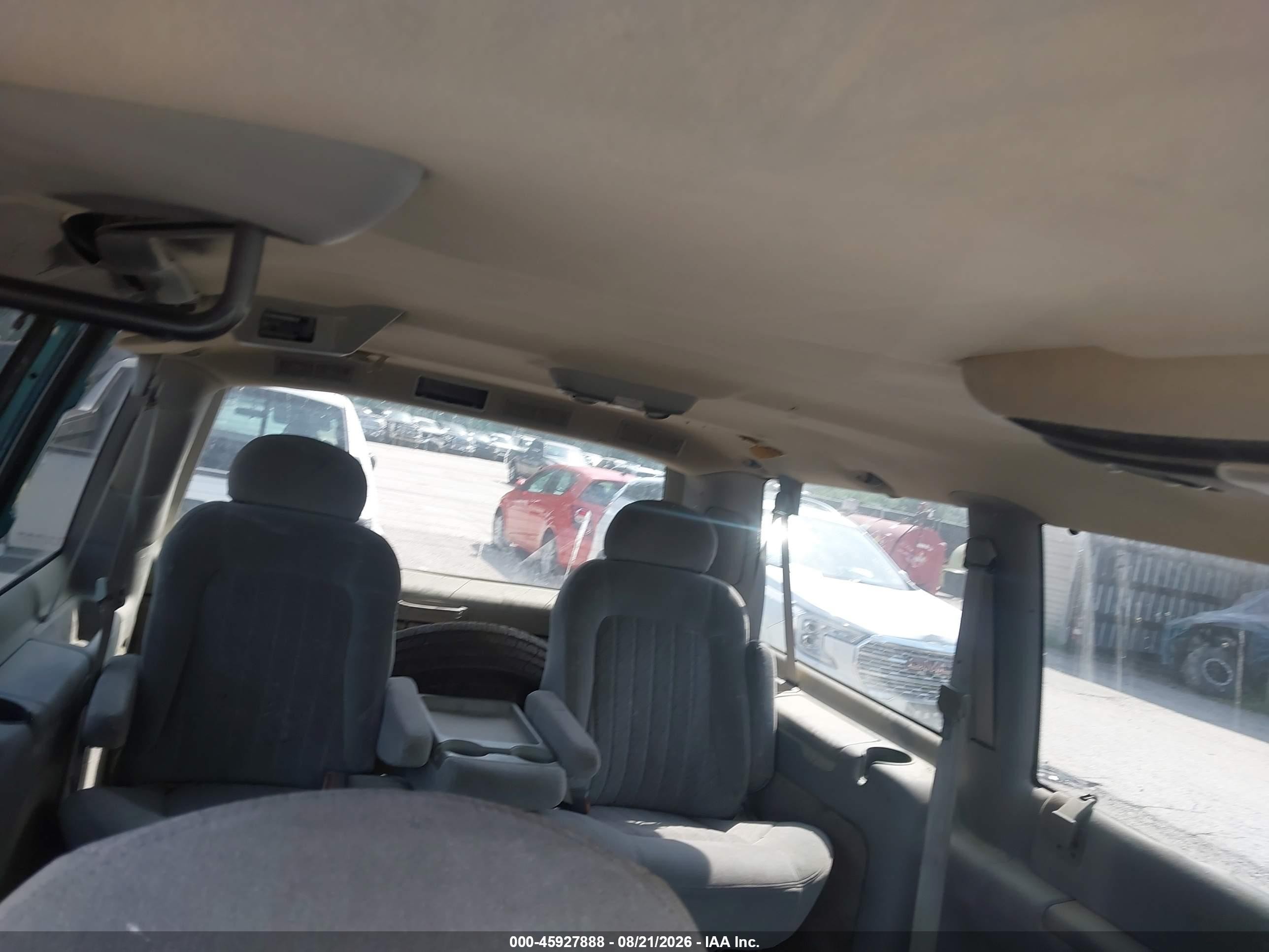 1996 Chevrolet Astro   Blue vin: 1GNDM19W0TB110968