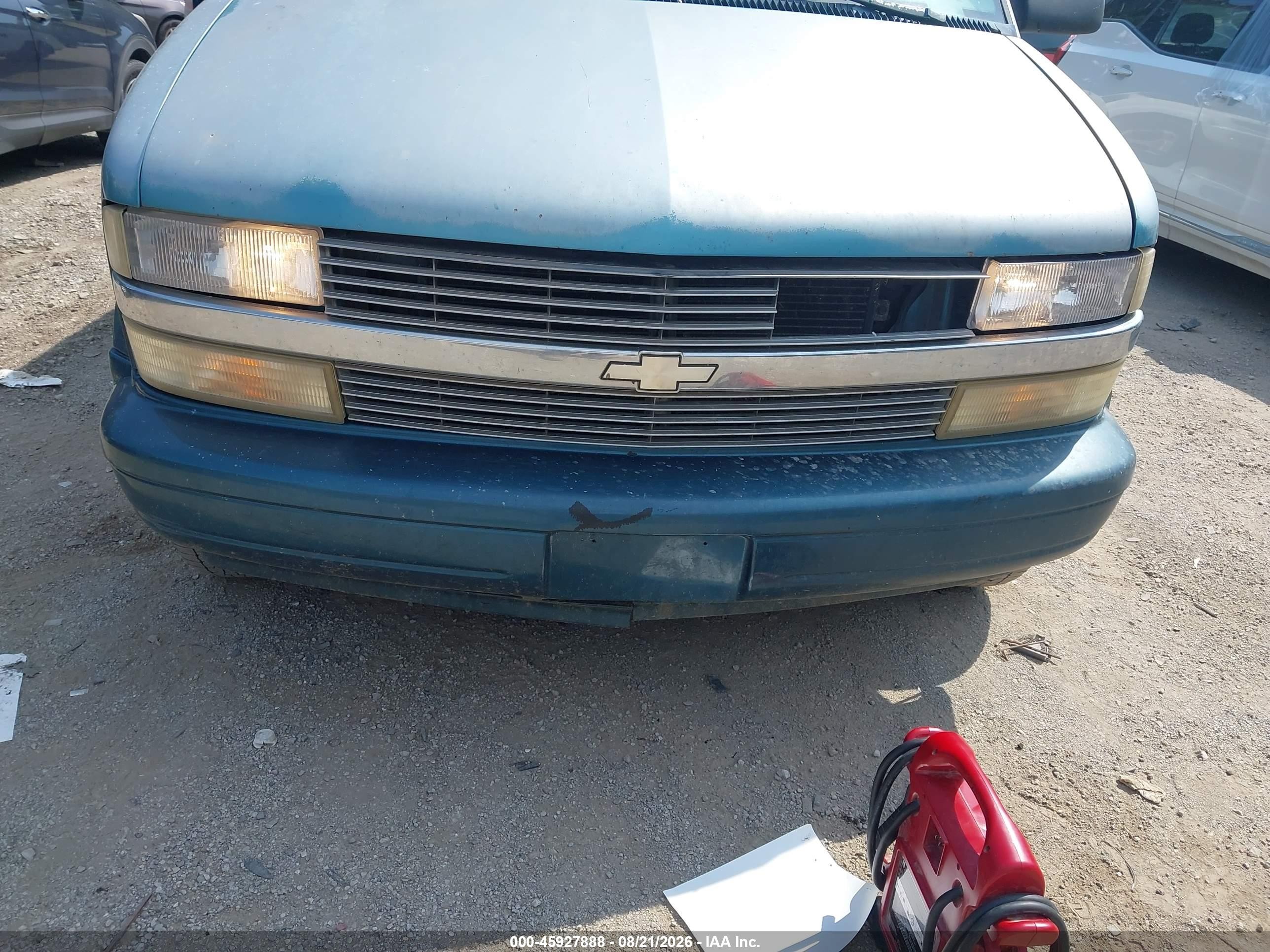 1996 Chevrolet Astro   Blue vin: 1GNDM19W0TB110968