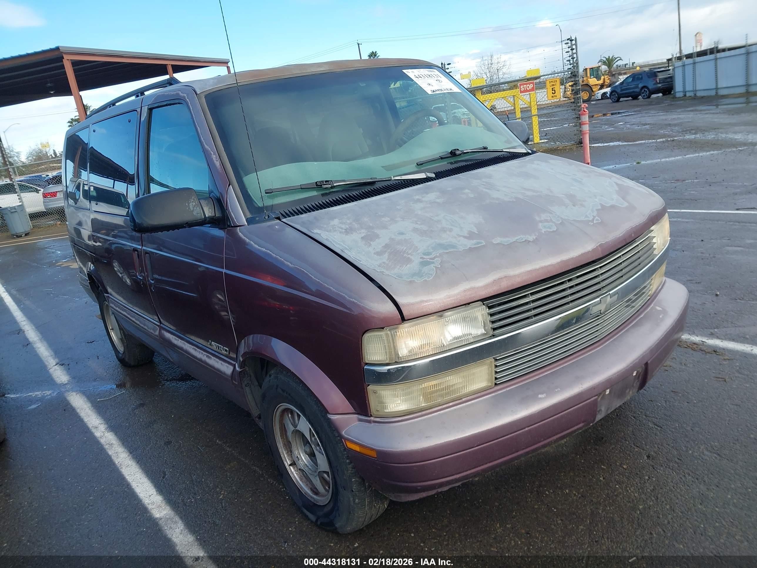 1997 Chevrolet Astro   Maroon vin: 1GNDM19W0VB164175