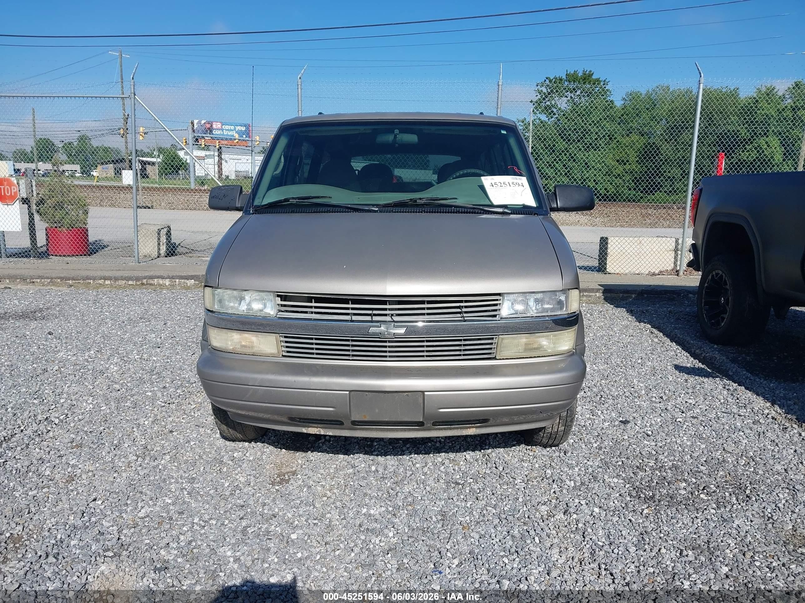 2001 Chevrolet Astro Ls Champagne vin: 1GNDM19W21B126604
