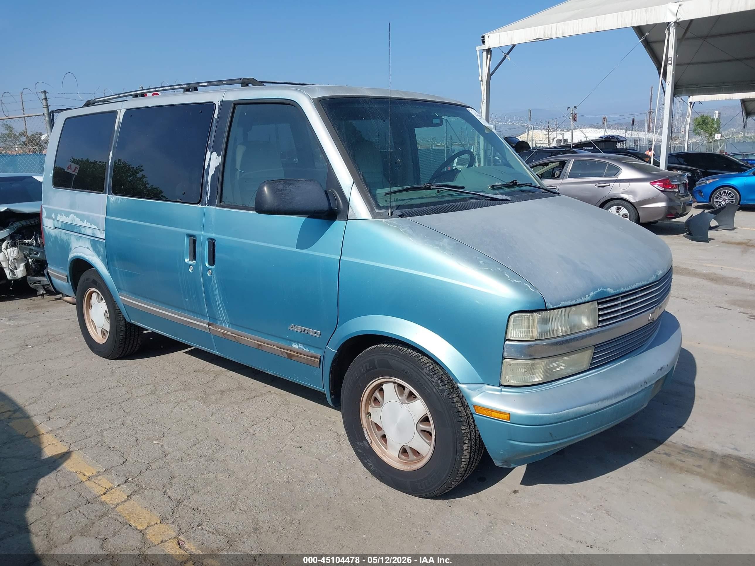 1995 Chevrolet Astro   Blue vin: 1GNDM19W2SB223853