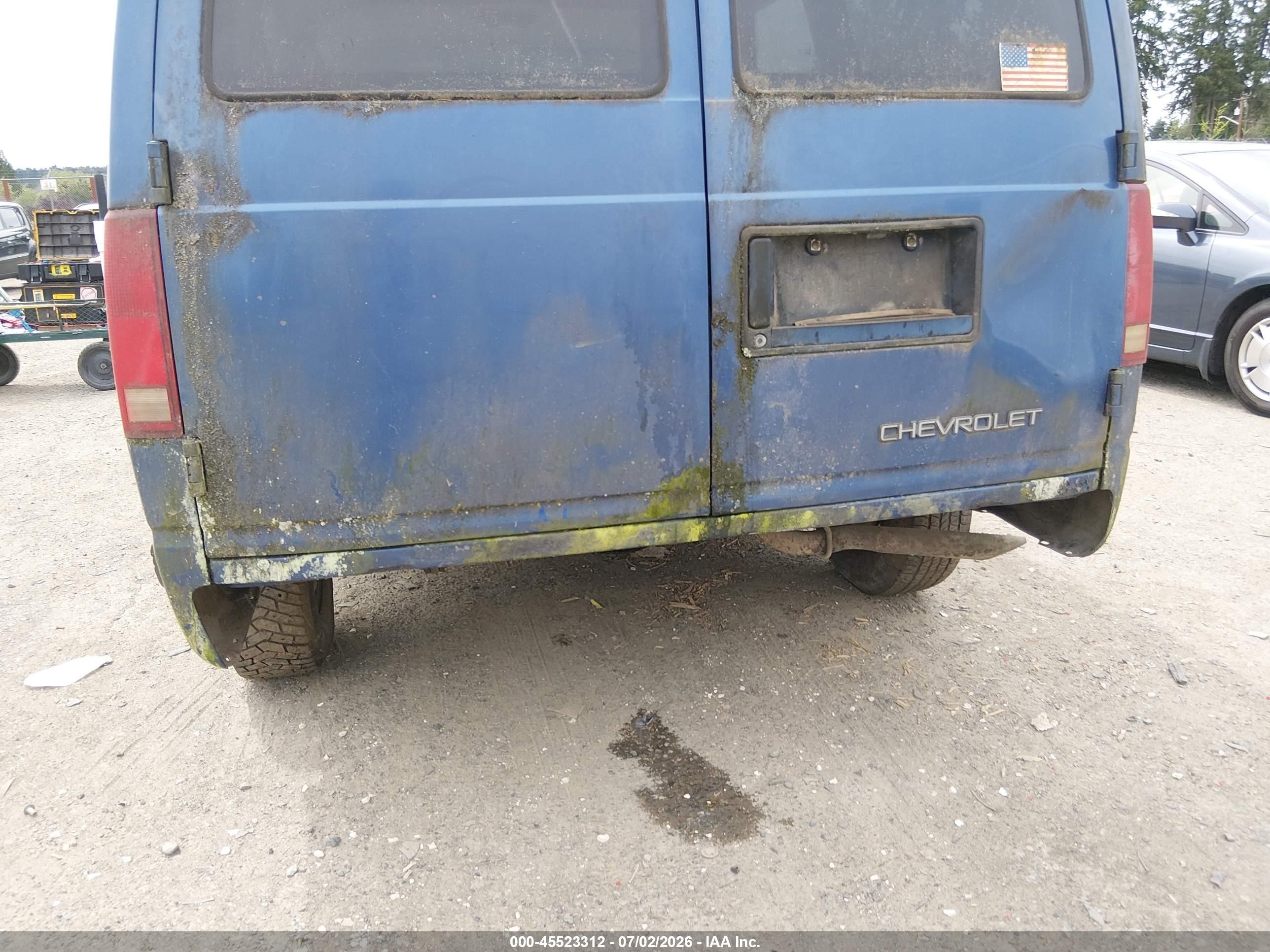 1997 Chevrolet Astro Passenger Ls Cmi Blue vin: 1GNDM19W2VB199607