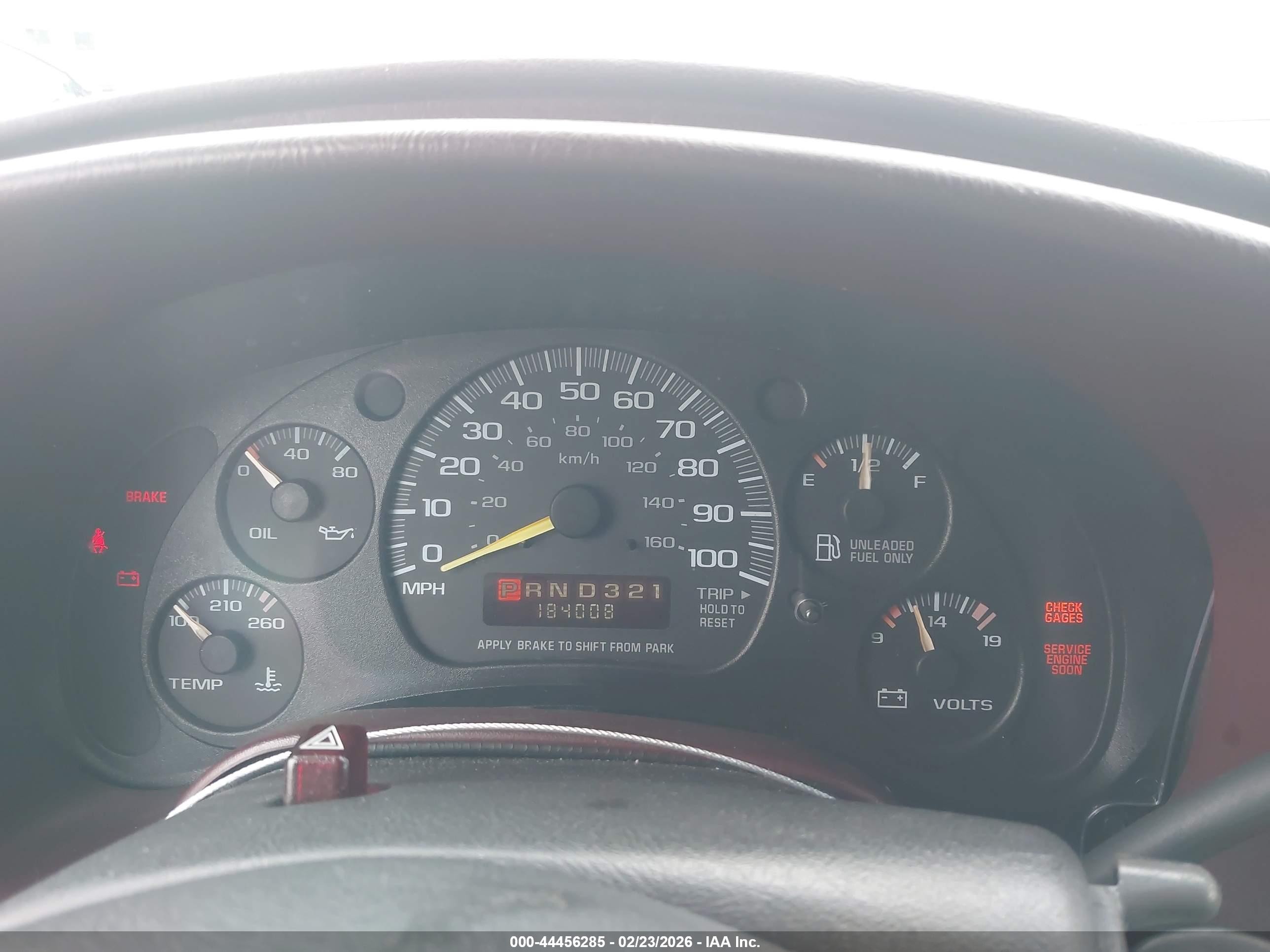 1999 Chevrolet Astro   White vin: 1GNDM19W2XB138454
