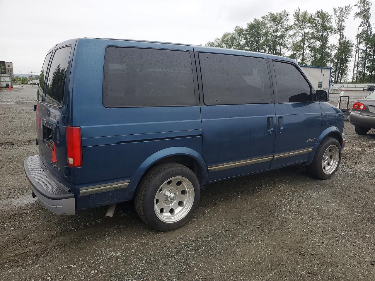 1998 Chevrolet Astro Синий vin: 1GNDM19W4WB195303