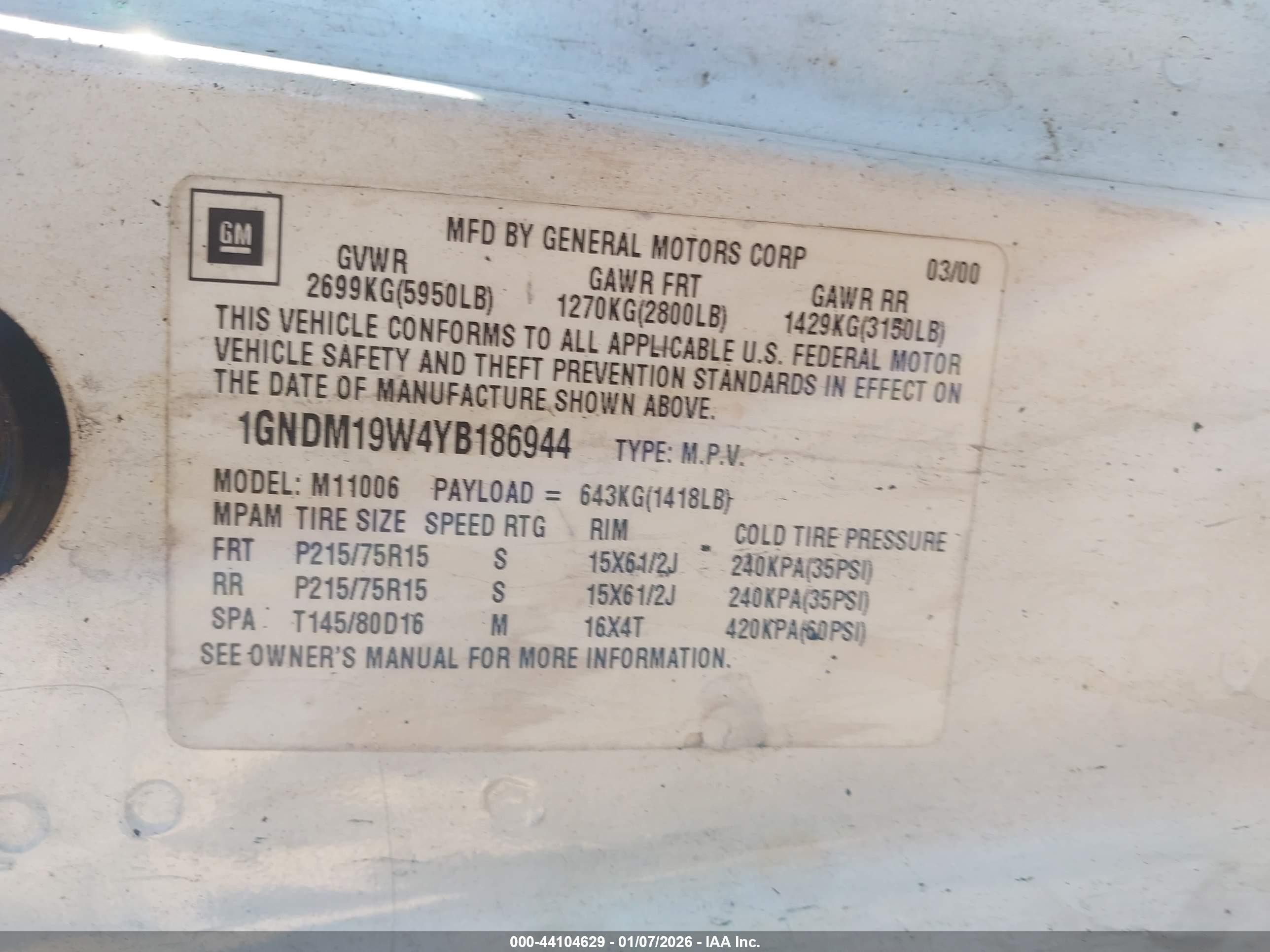 2000 Chevrolet Astro   Белый vin: 1GNDM19W4YB186944
