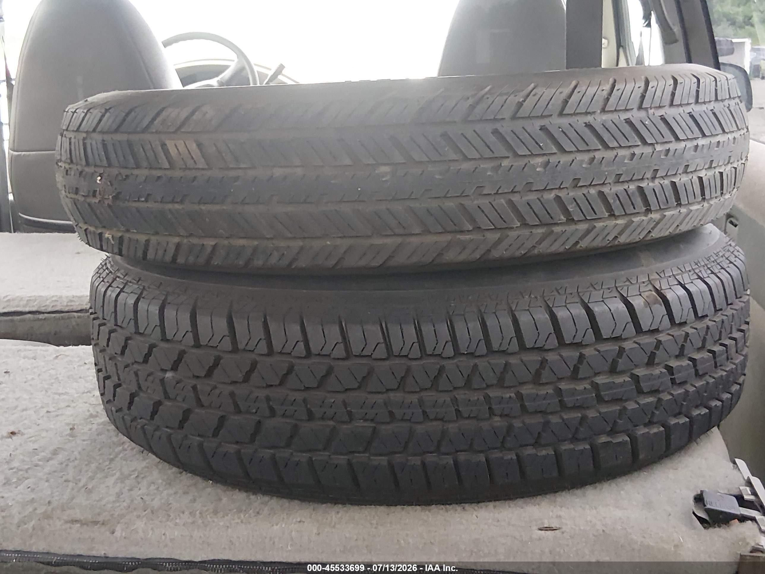 2000 Chevrolet Astro   Blue vin: 1GNDM19W5YB190095