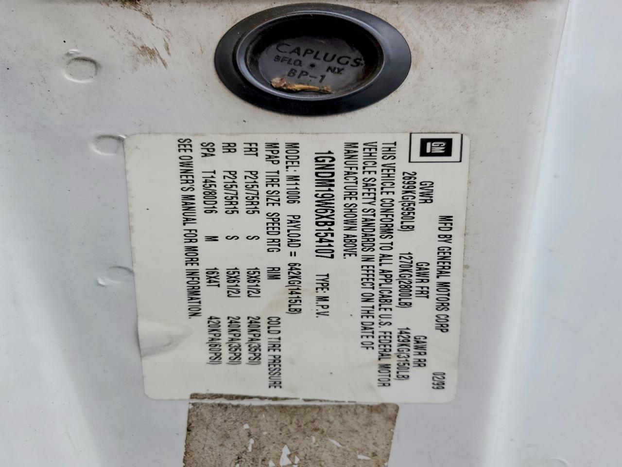 1999 Chevrolet Astro White vin: 1GNDM19W6XB154107