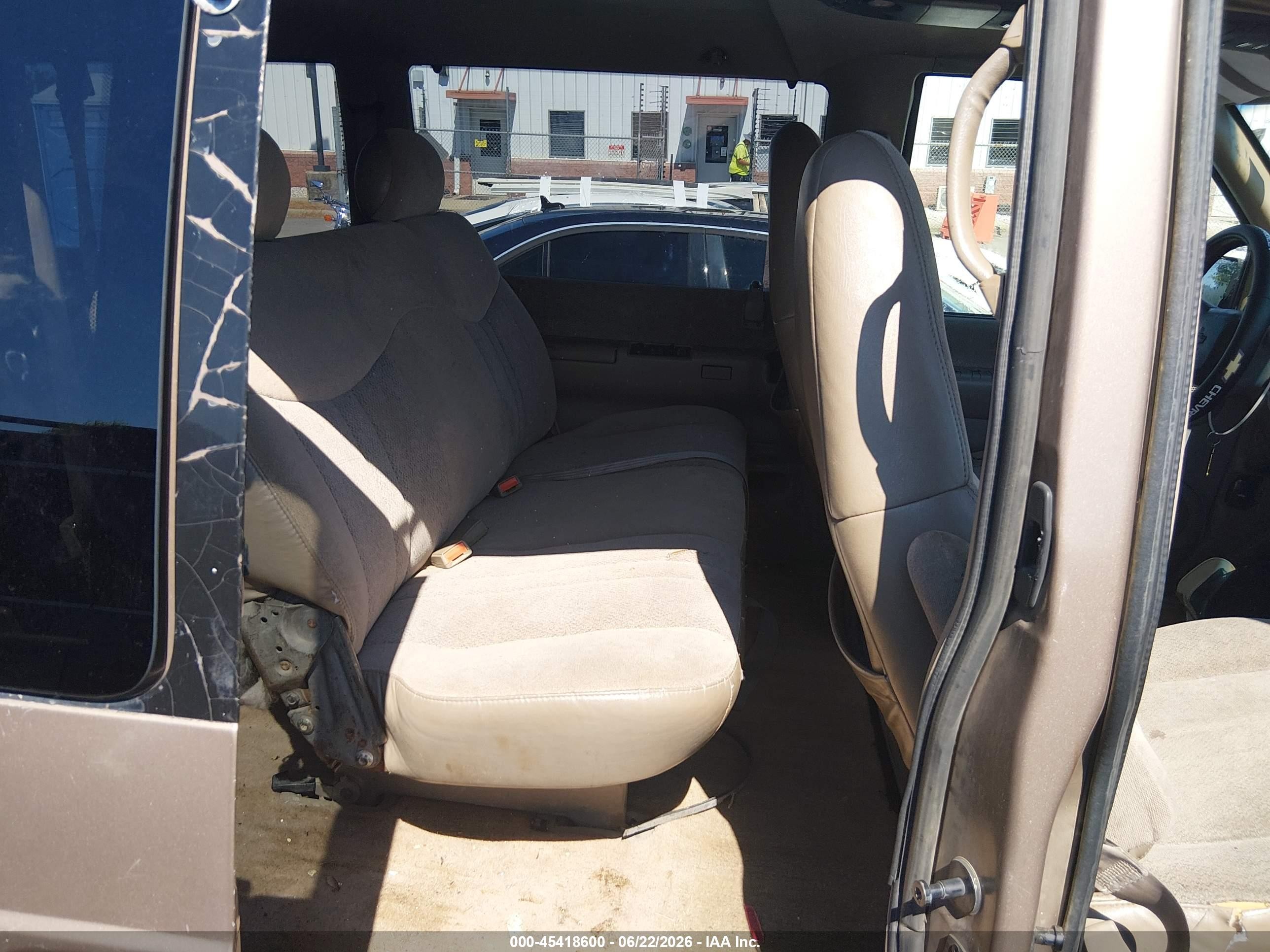 1999 Chevrolet Astro Passenger   Brown vin: 1GNDM19W6XB182733
