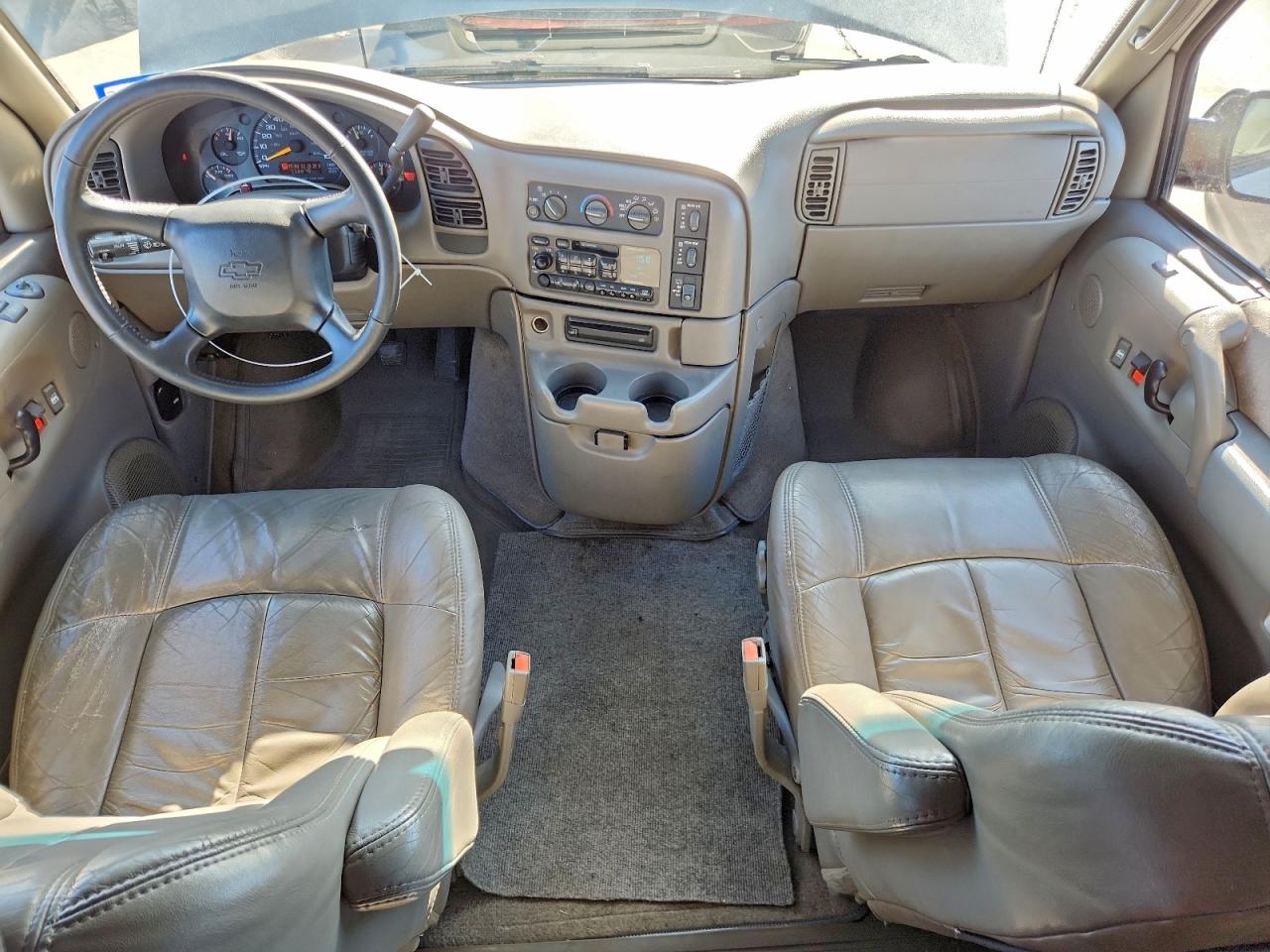 1999 Chevrolet Astro Белый vin: 1GNDM19W7XB101383