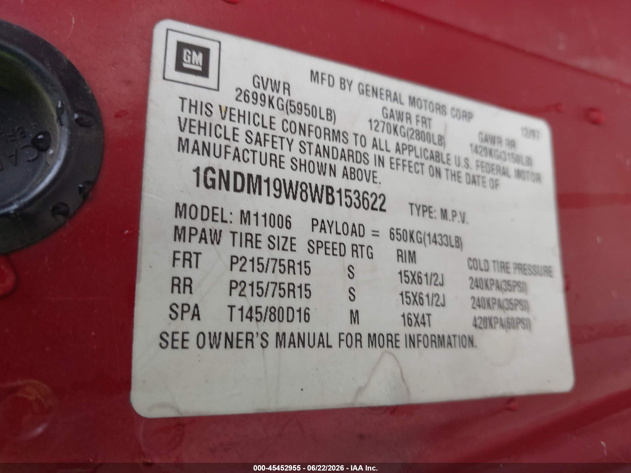 1998 Chevrolet Astro Passenger   Red vin: 1GNDM19W8WB153622
