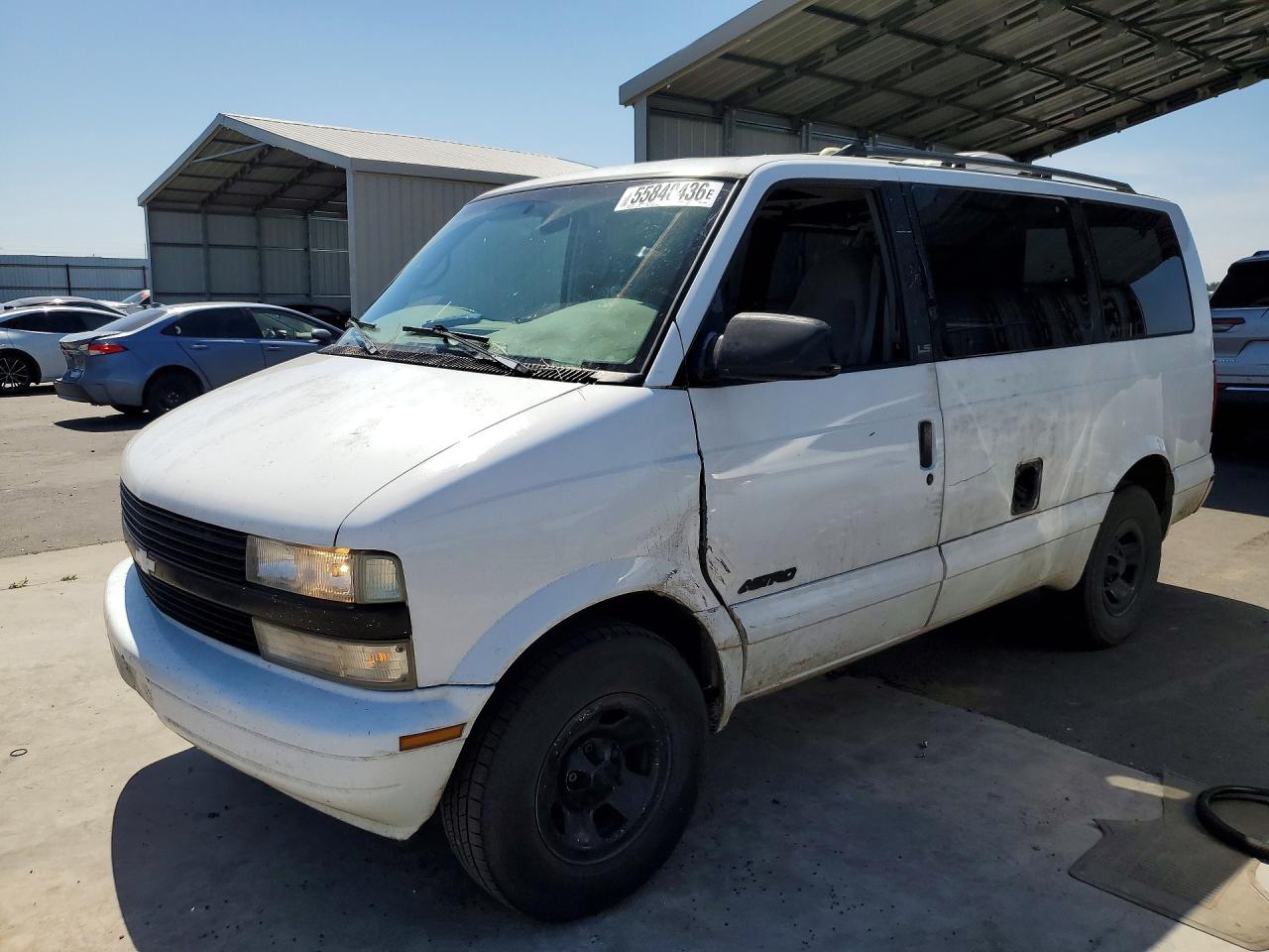 2000 Chevrolet Astro White vin: 1GNDM19W8YB114919