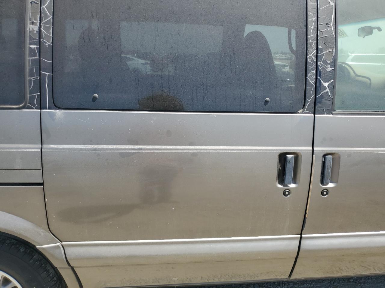 1999 Chevrolet Astro Tan vin: 1GNDM19W9XB126799