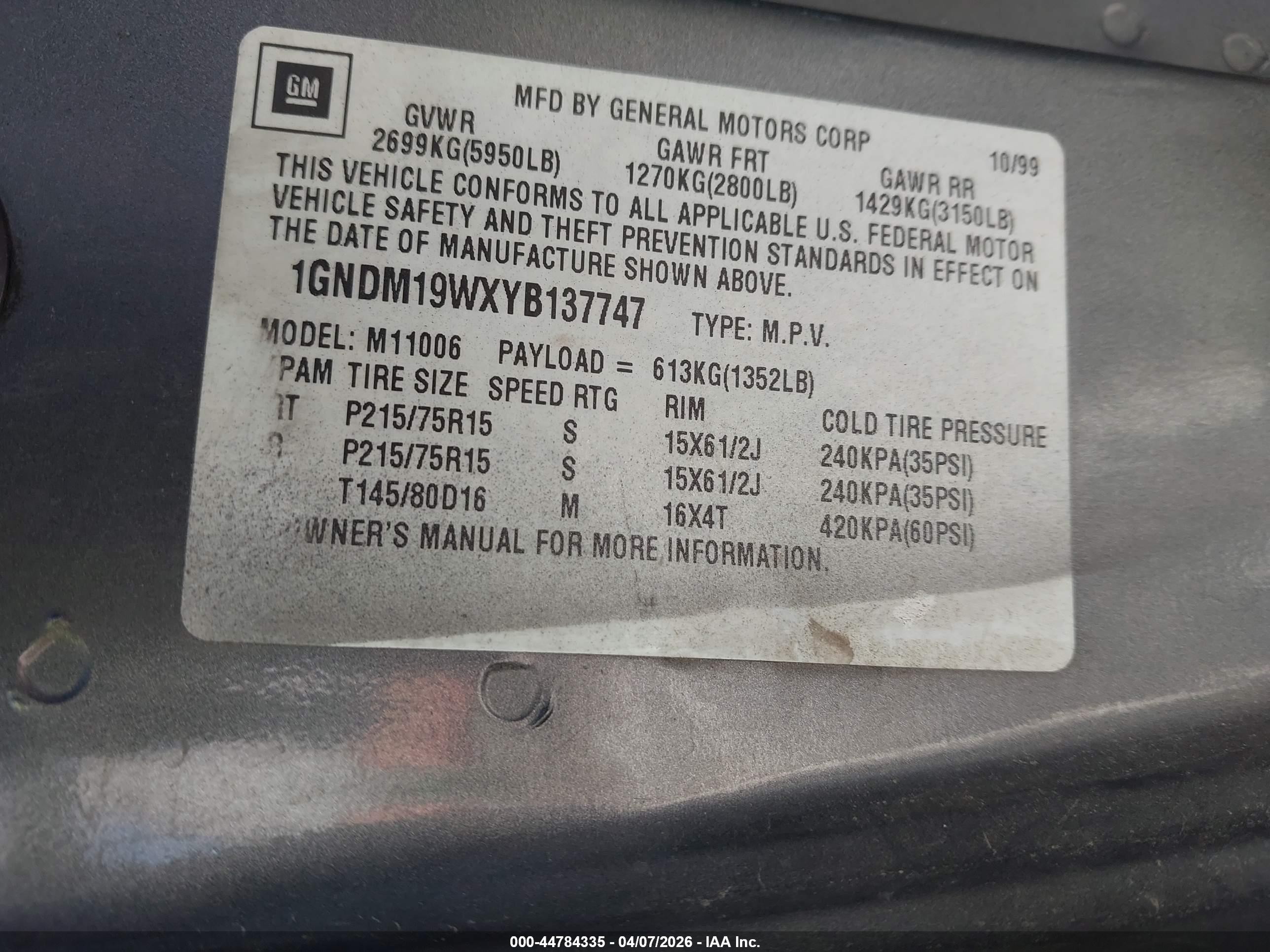 2000 Chevrolet Astro   Gray vin: 1GNDM19WXYB137747
