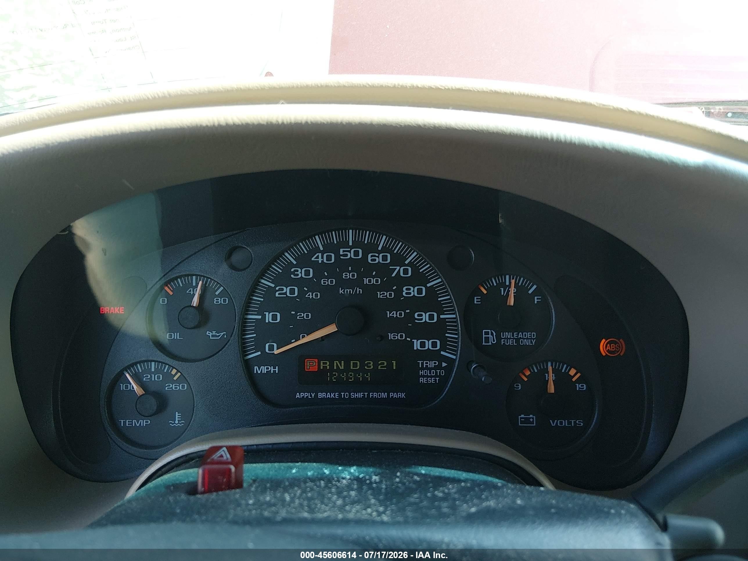 2003 Chevrolet Astro Passenger   Бордовый vin: 1GNDM19X03B147429