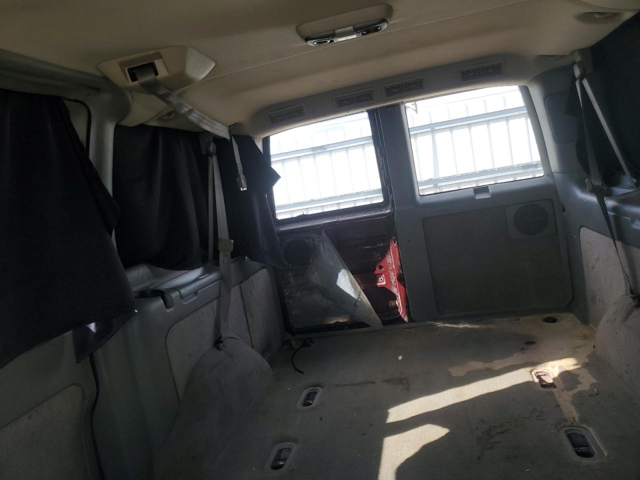 2004 Chevrolet Astro Burgundy vin: 1GNDM19X14B115526