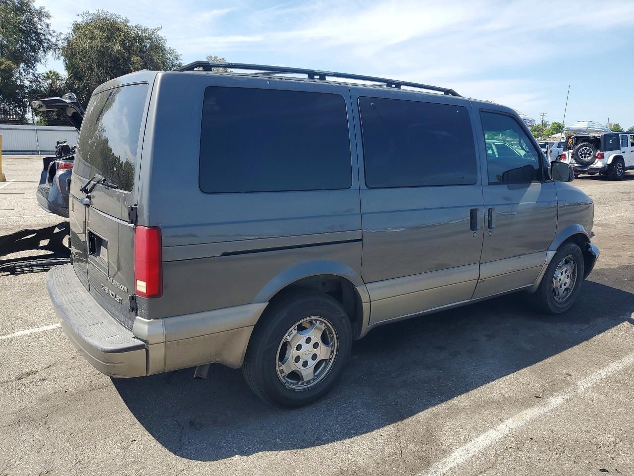 2004 Chevrolet Astro Gray vin: 1GNDM19X44B106478
