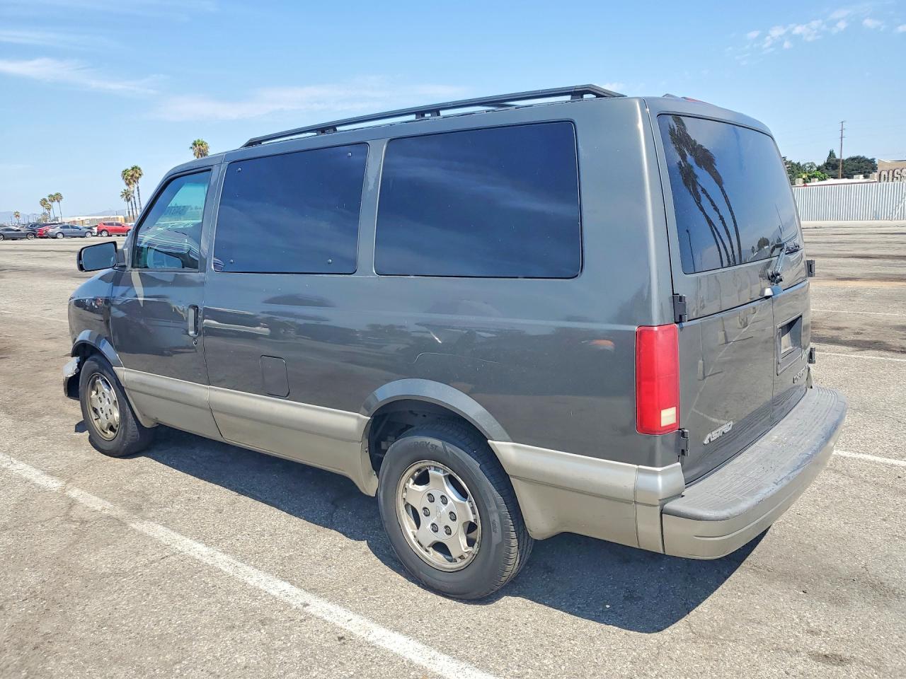 2004 Chevrolet Astro Gray vin: 1GNDM19X44B106478