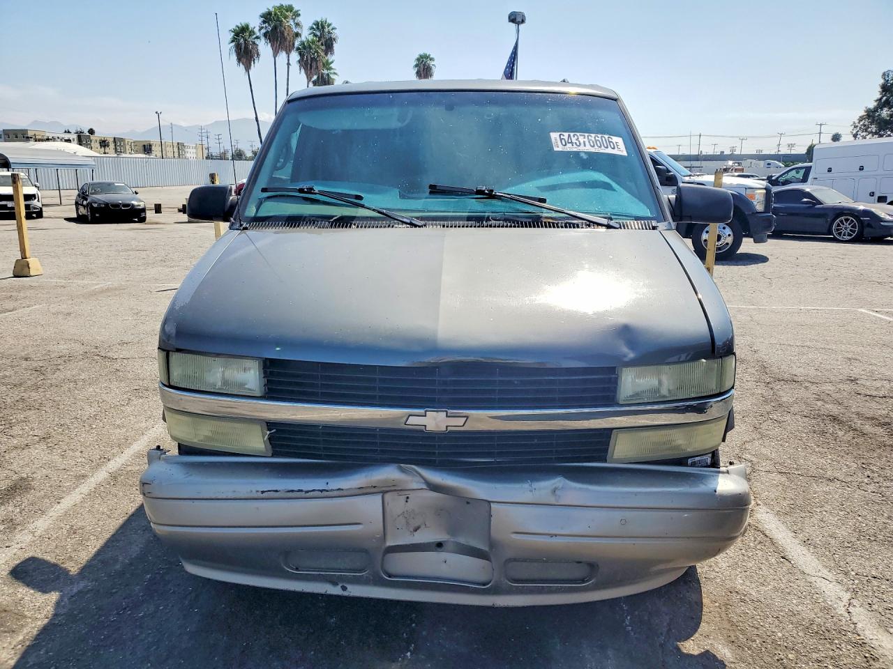 2004 Chevrolet Astro Gray vin: 1GNDM19X44B106478