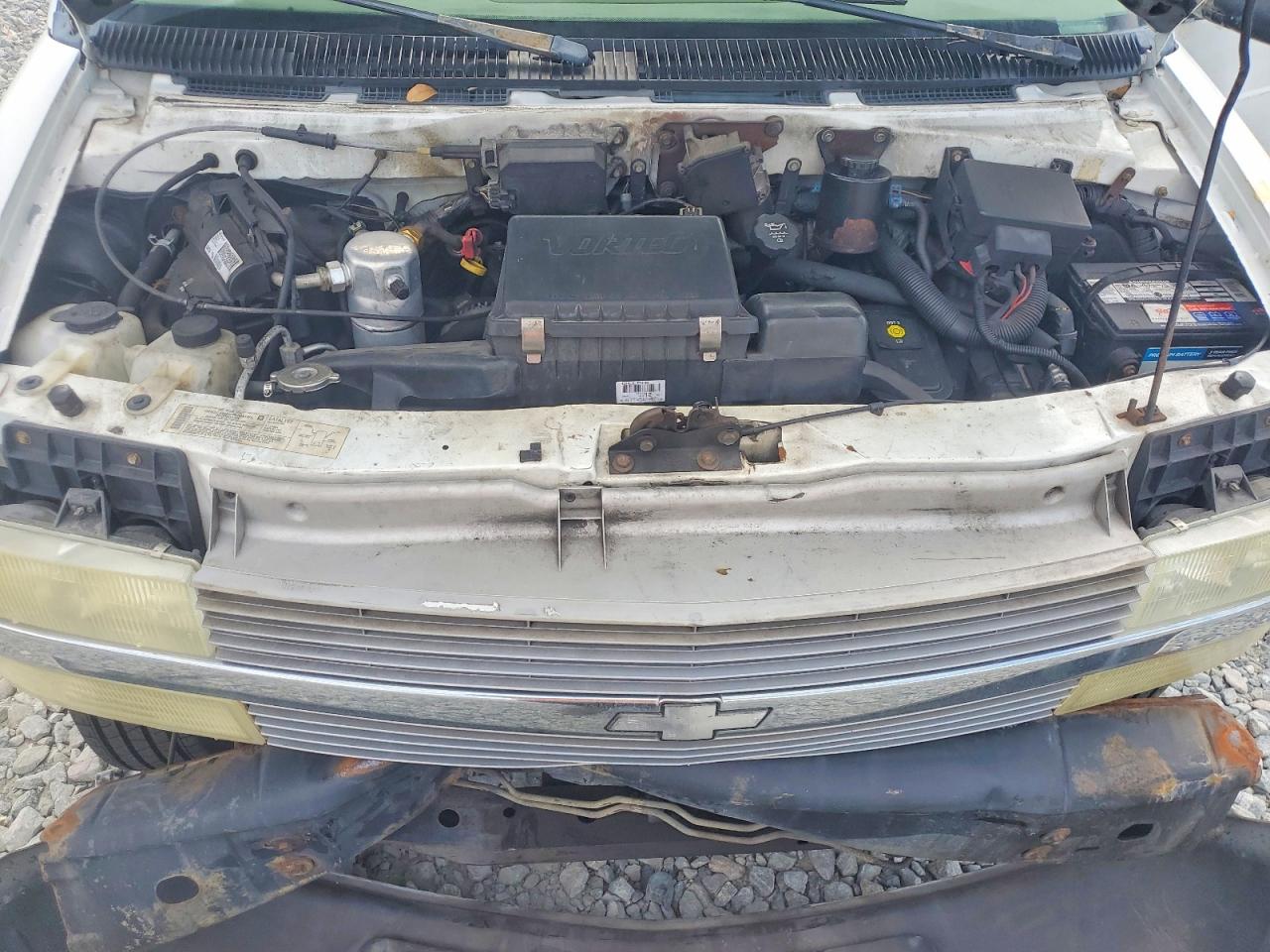 2004 Chevrolet Astro Белый vin: 1GNDM19X44B111440