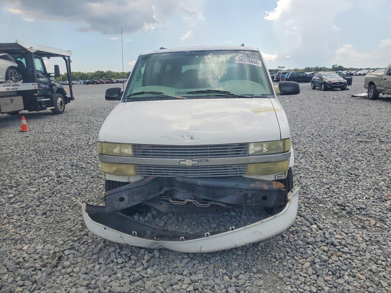 2004 Chevrolet Astro Белый vin: 1GNDM19X44B111440