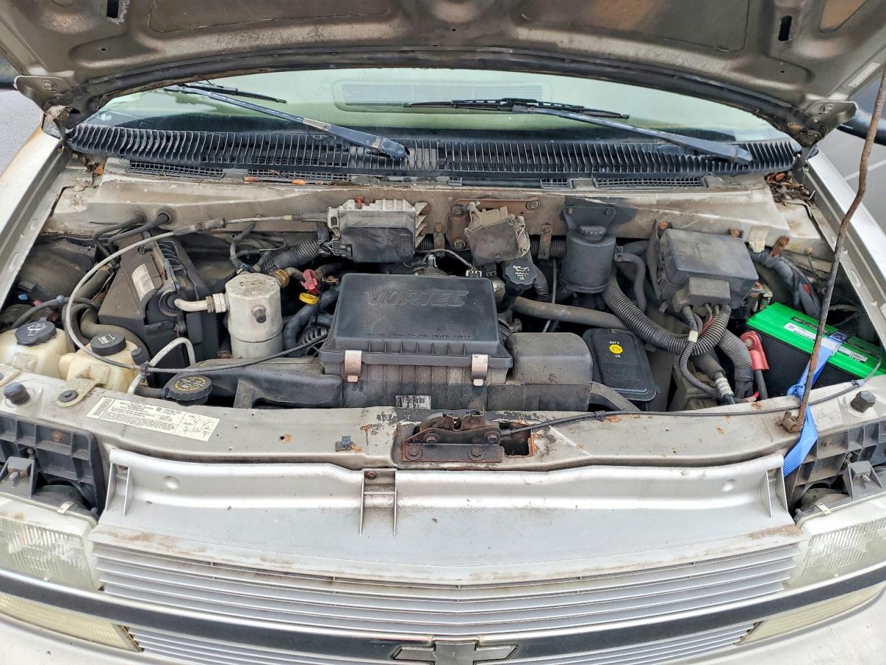 2005 Chev Astro Tan vin: 1GNDM19X45B127915