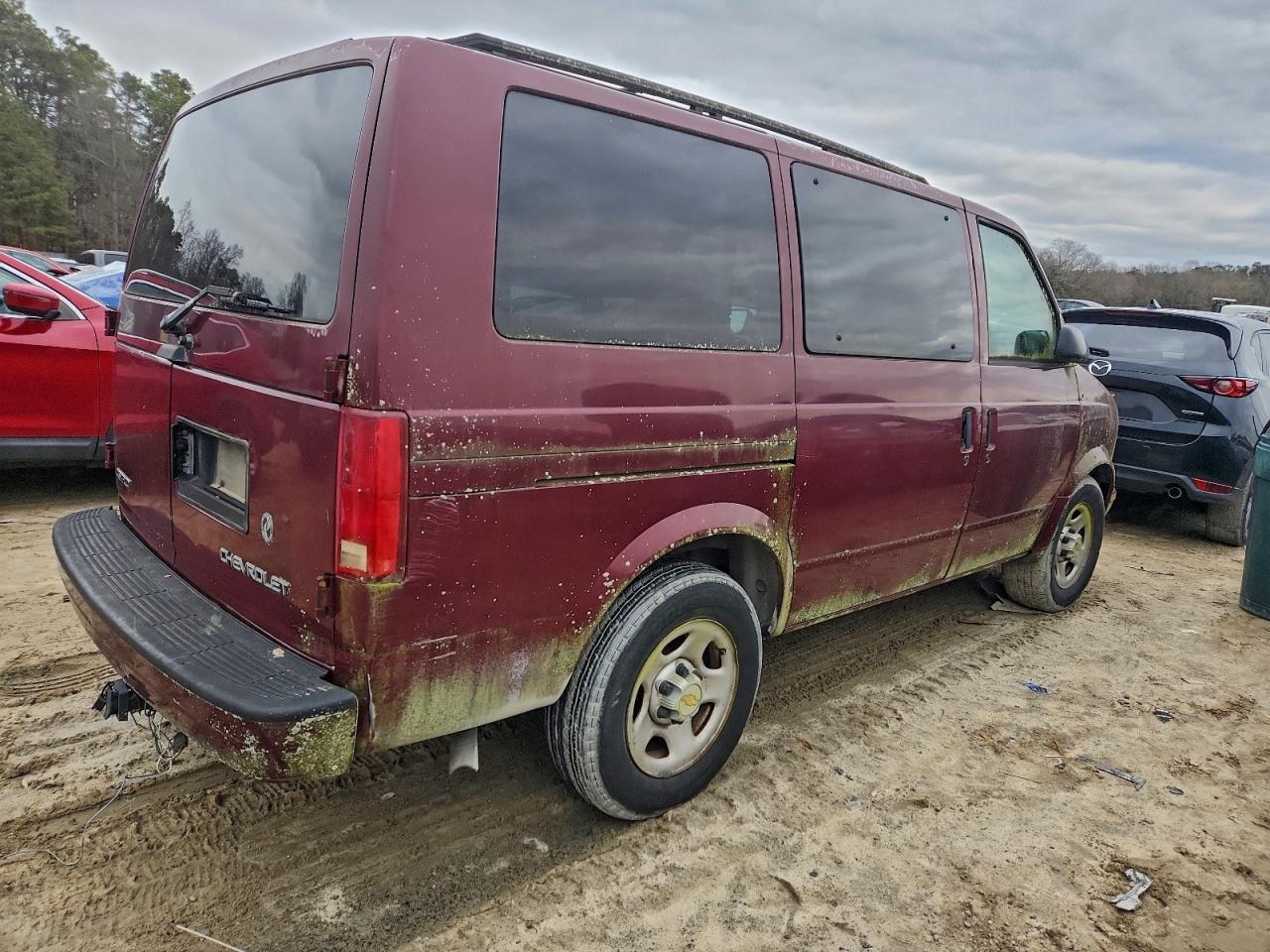 2004 Chevrolet Astro Burgundy vin: 1GNDM19X64B101489