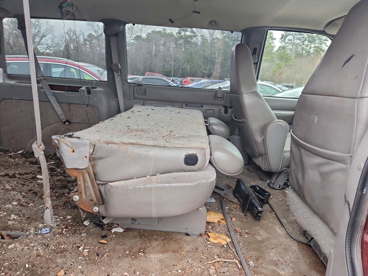 2004 Chevrolet Astro Burgundy vin: 1GNDM19X64B101489