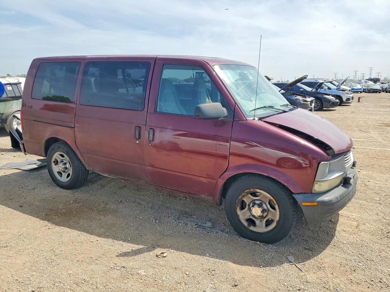 2004 Chevrolet Astro Maroon vin: 1GNDM19X64B111469